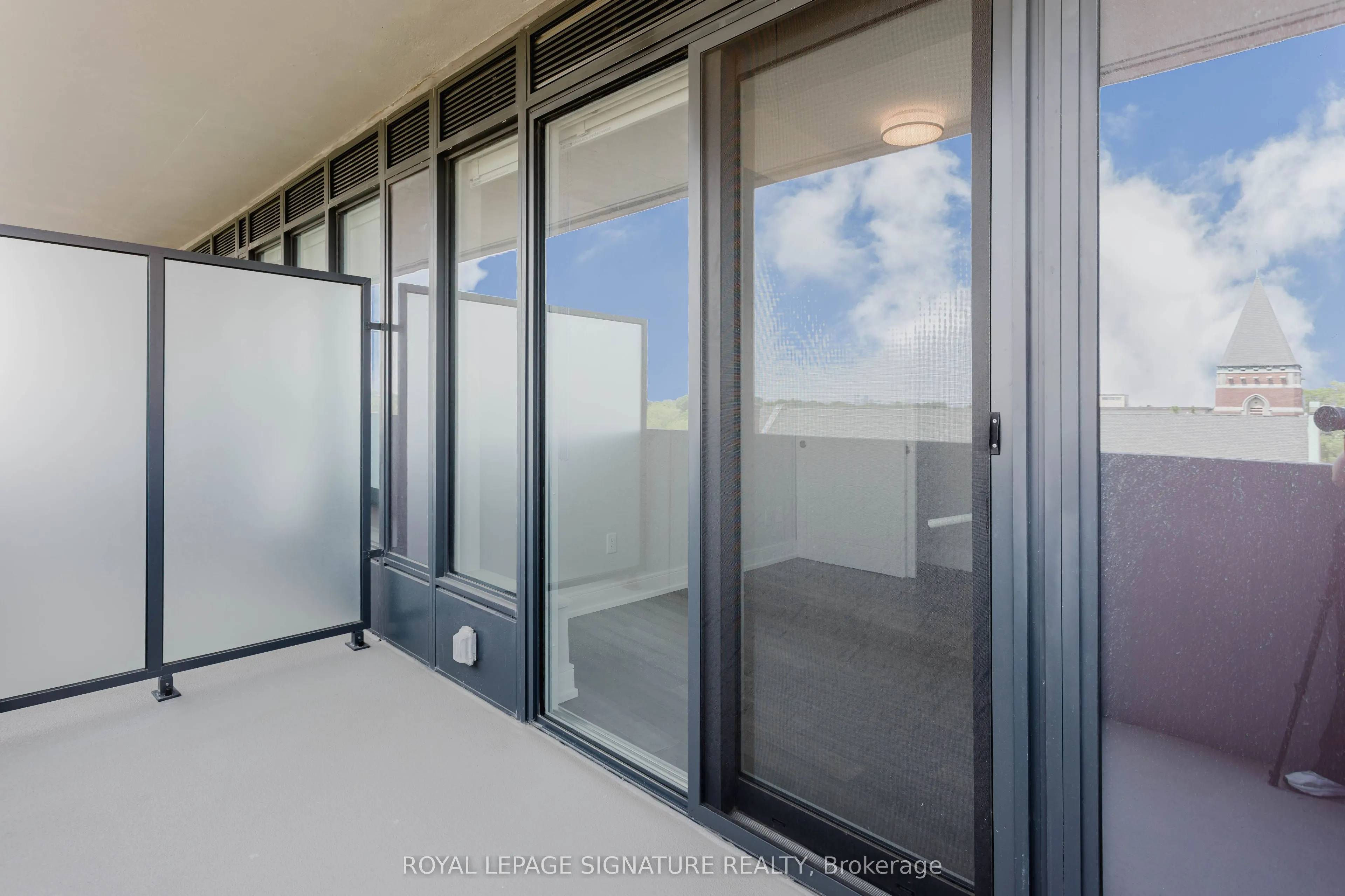2525 Bathurst Street, #607