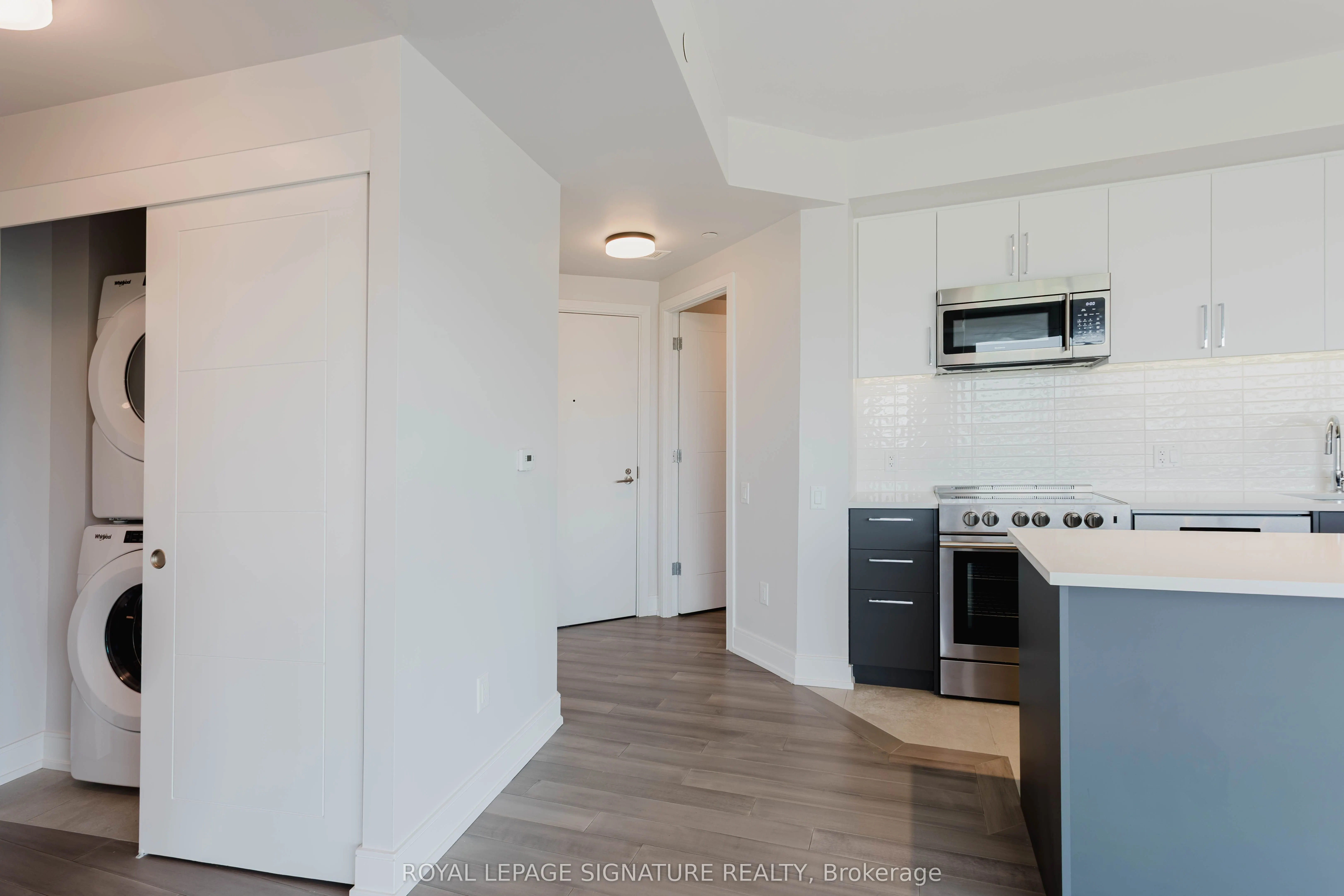 2525 Bathurst Street, #607