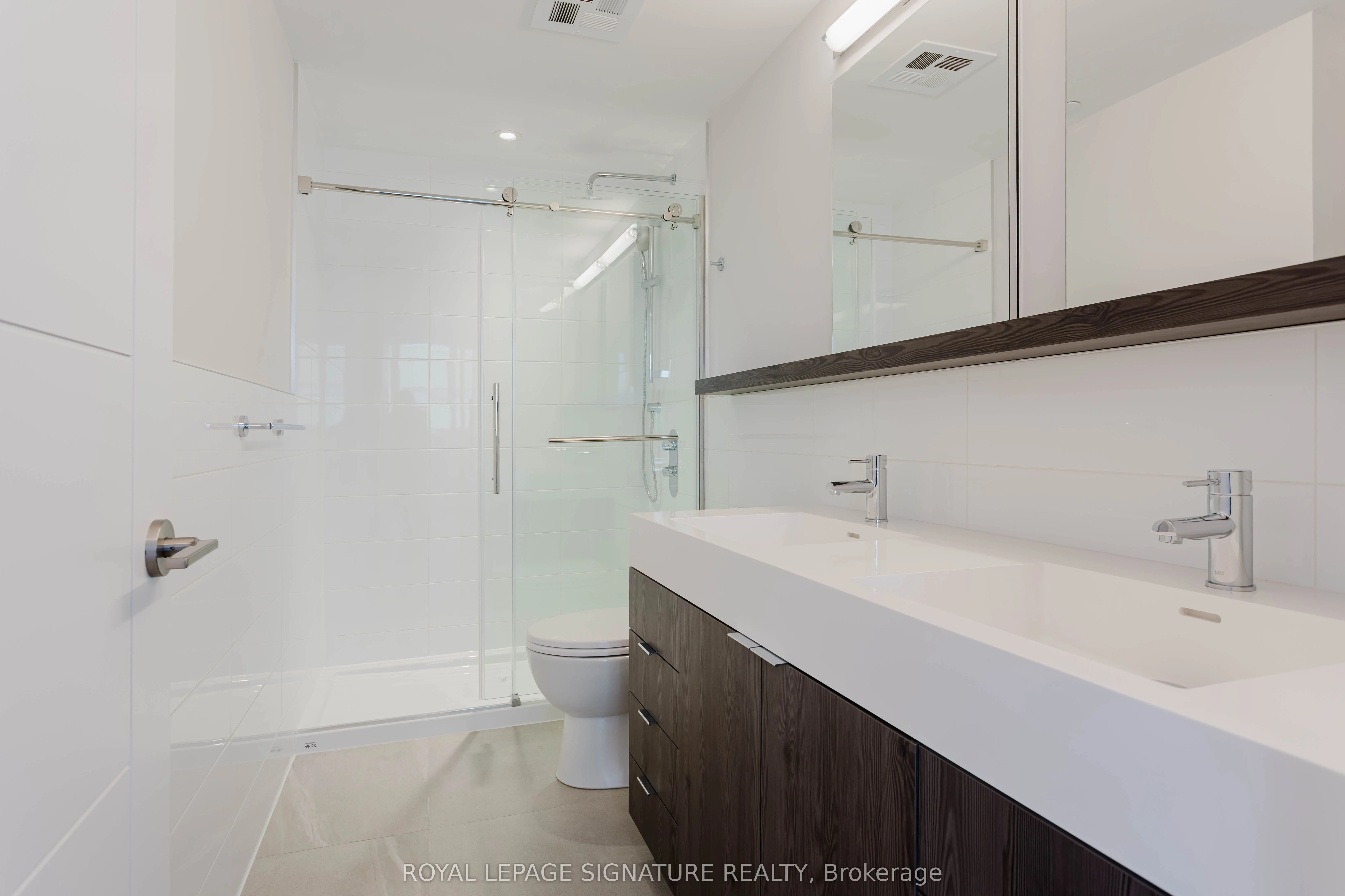 2525 Bathurst Street, #607