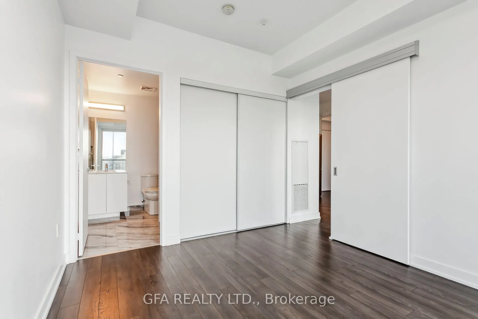 30 Ordnance Street, #807