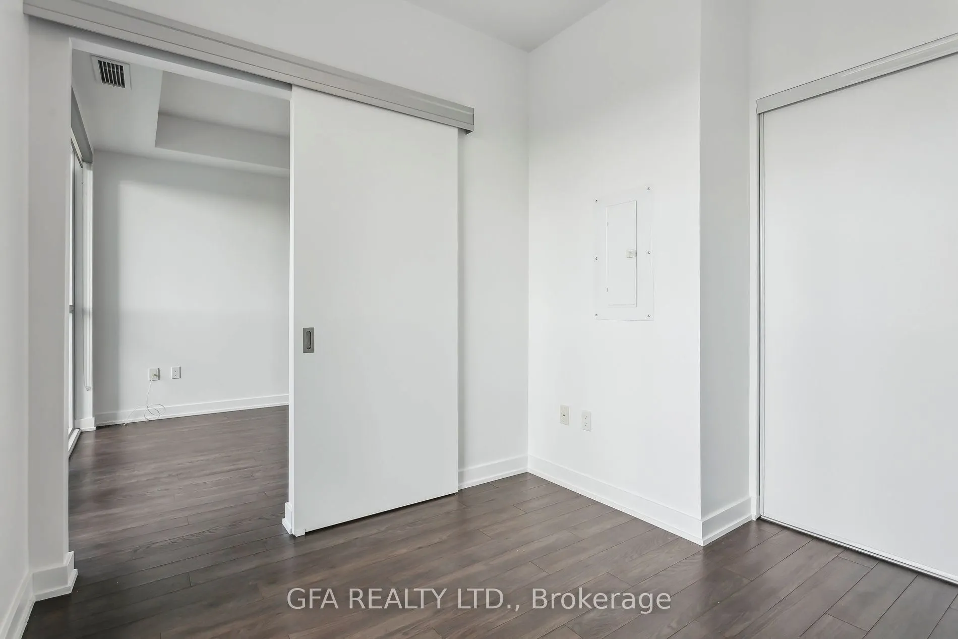 30 Ordnance Street, #807