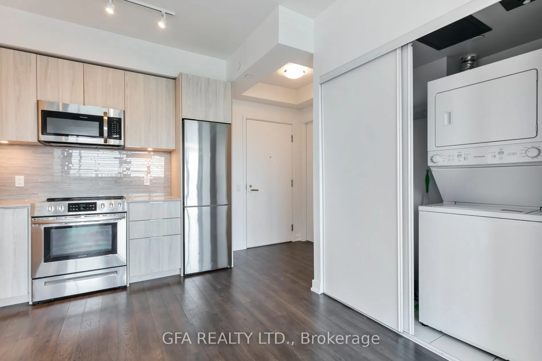 30 Ordnance Street, #807