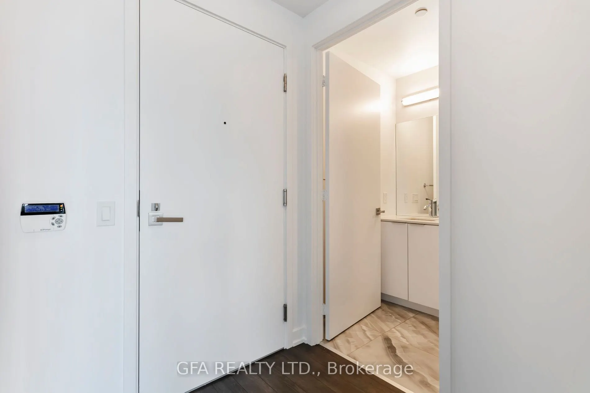 30 Ordnance Street, #807
