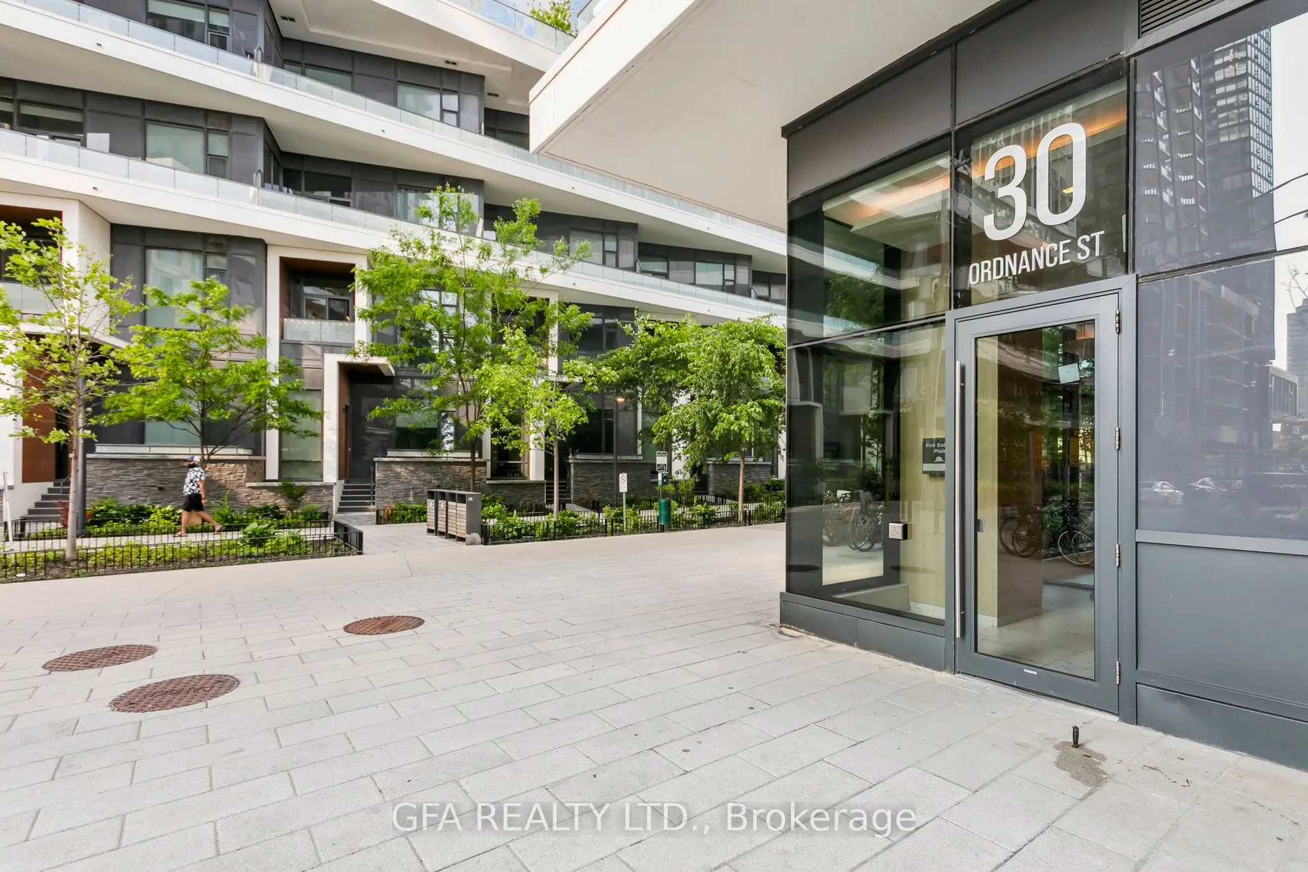 30 Ordnance Street, #807