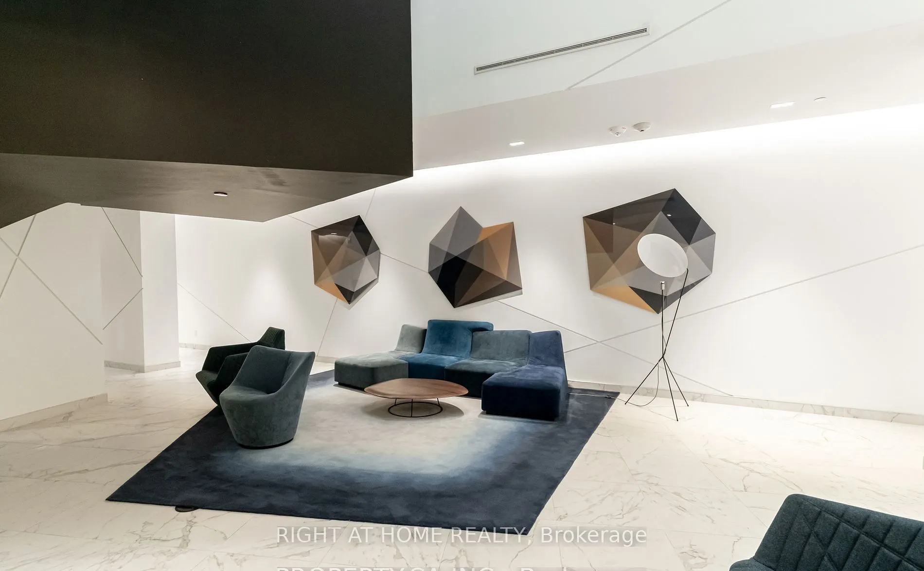 50 Ordnance Street, #1302
