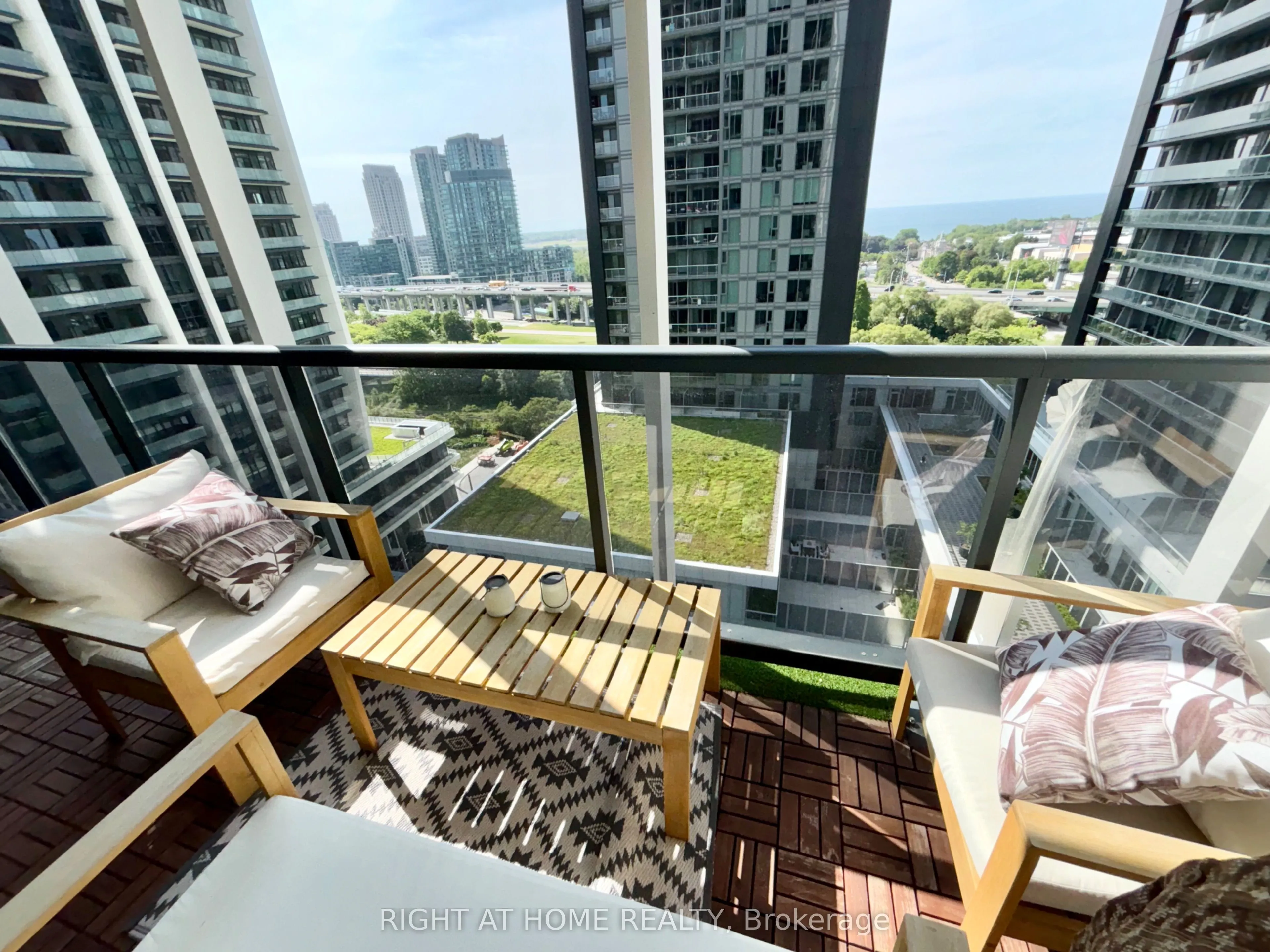 50 Ordnance Street, #1302