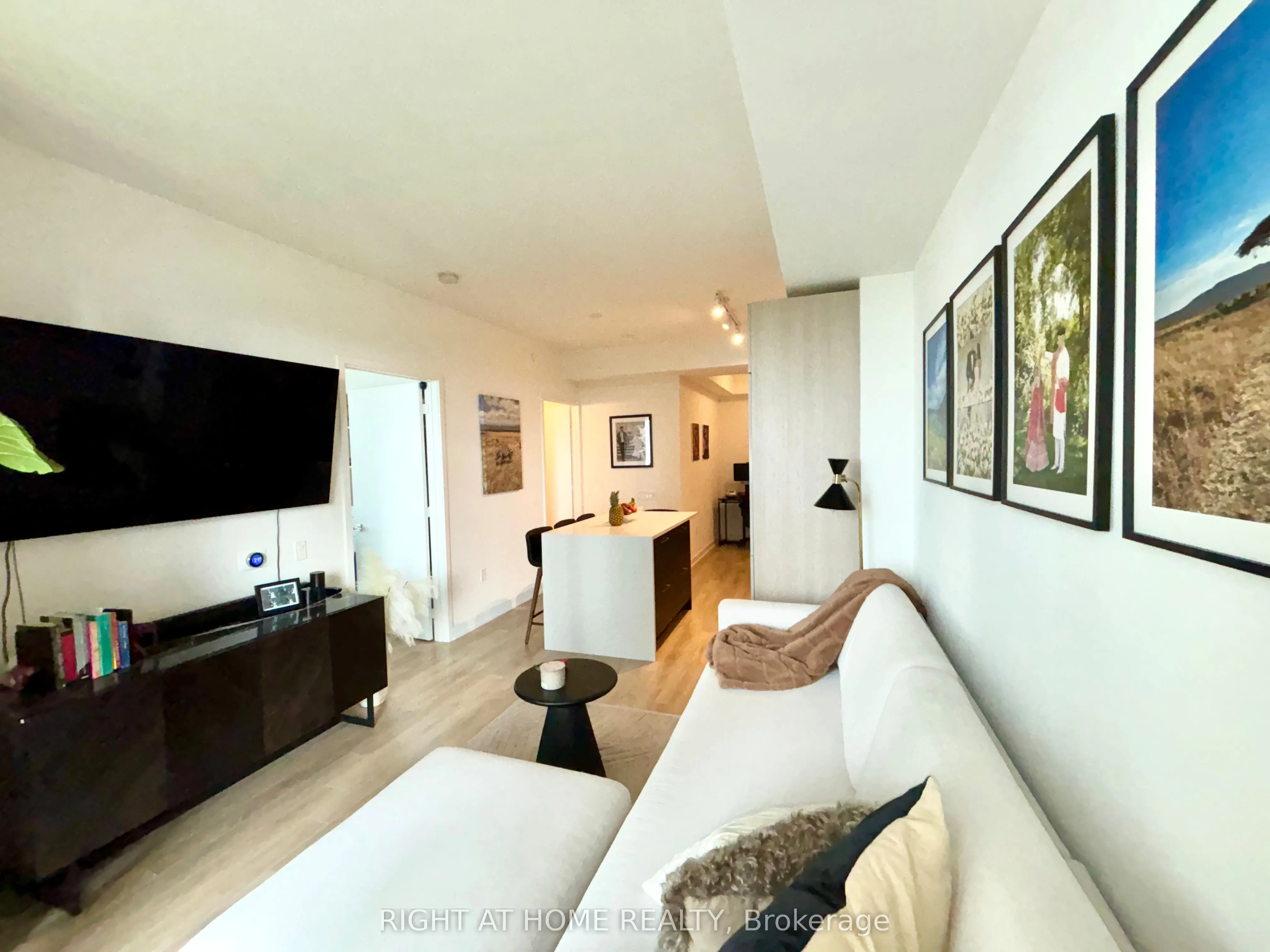 50 Ordnance Street, #1302