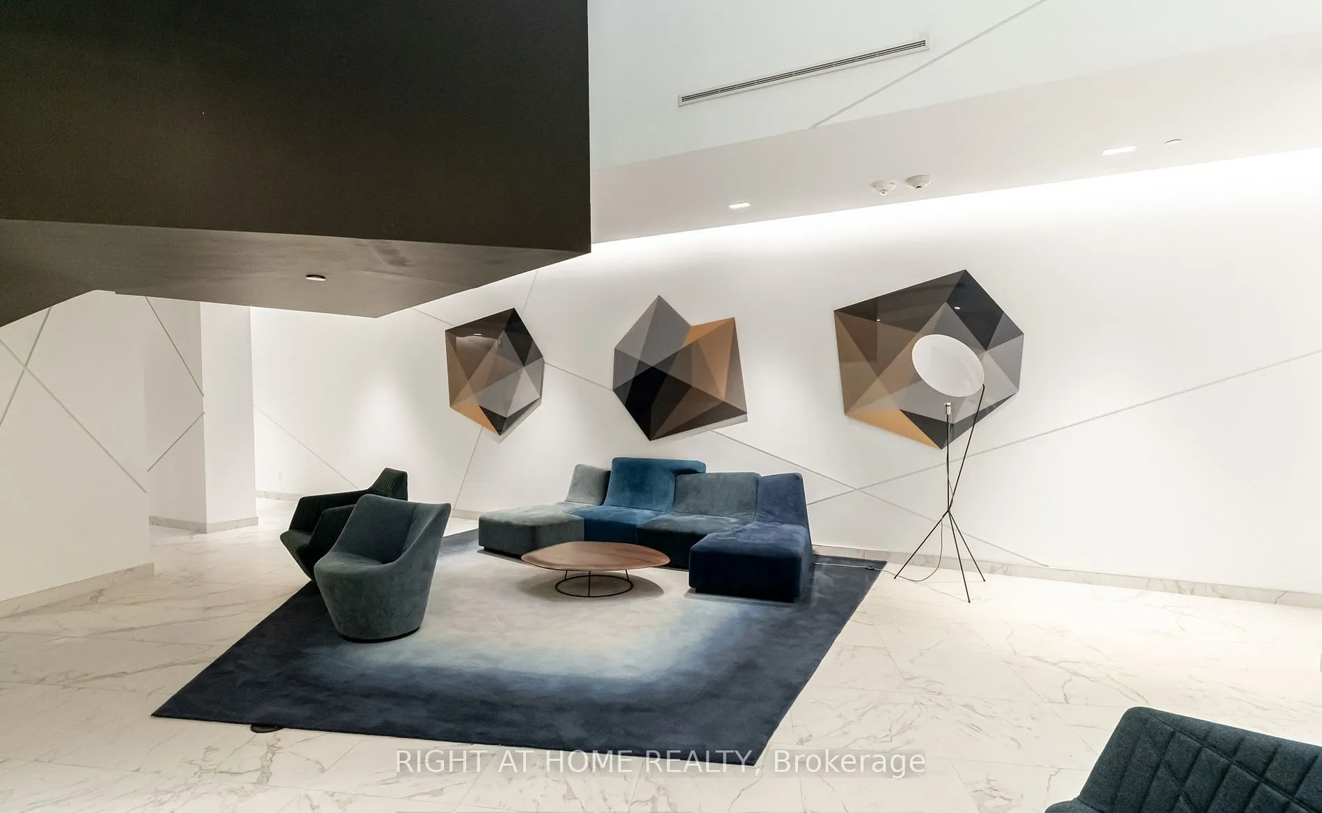 50 Ordnance Street, #1302