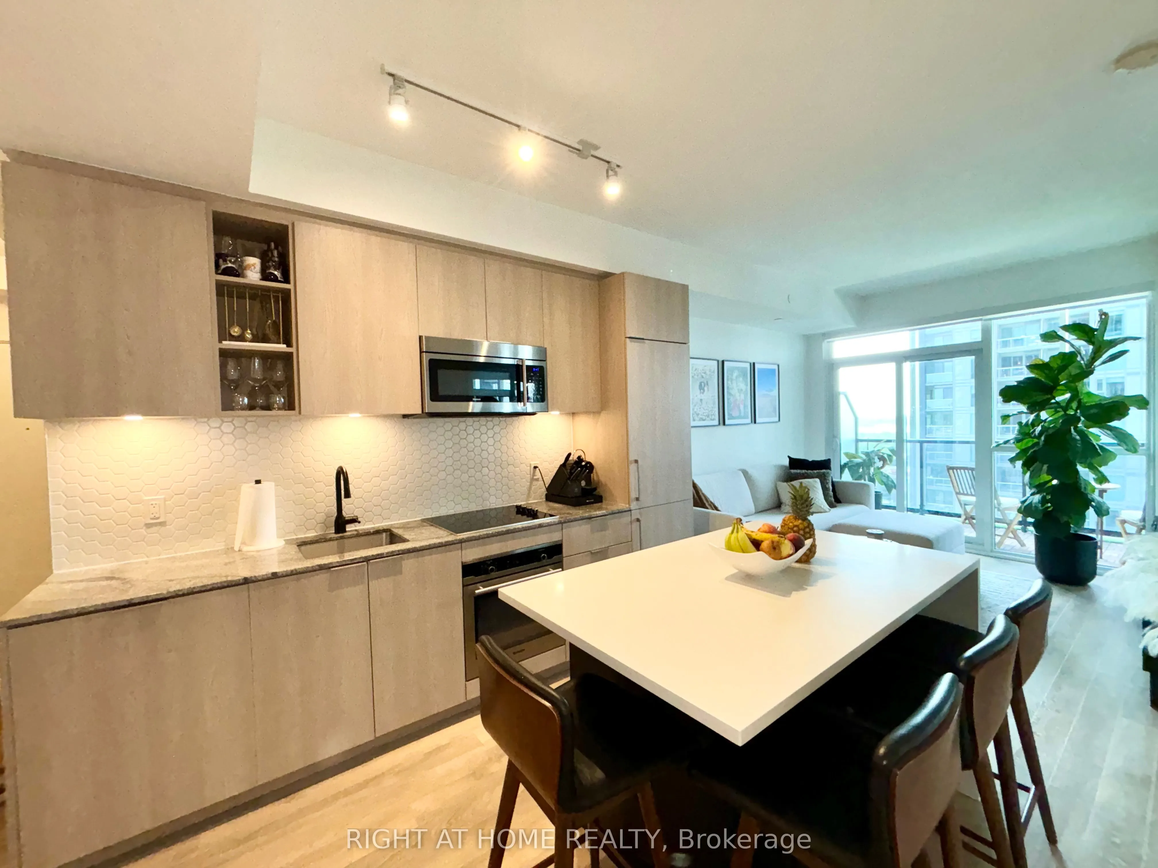 50 Ordnance Street, #1302