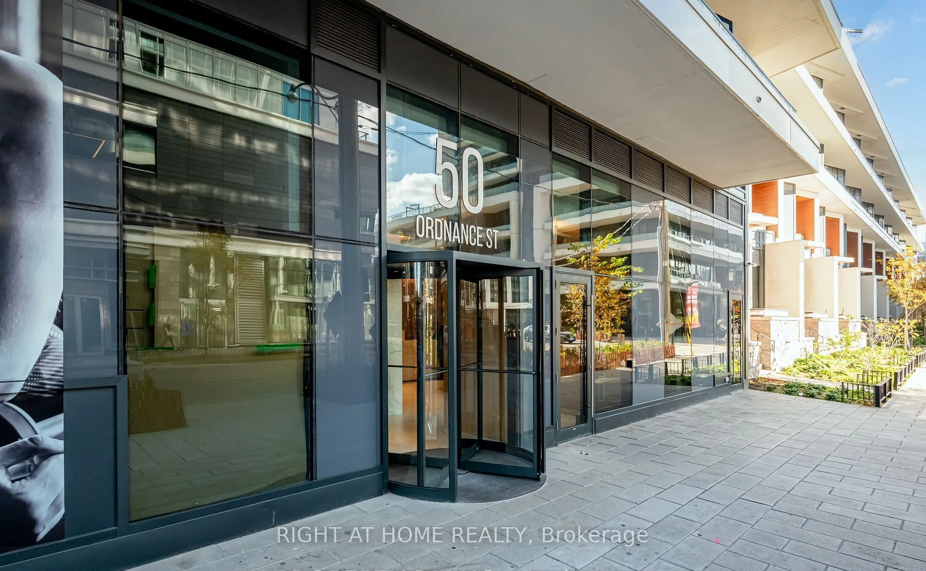 50 Ordnance Street, #1302
