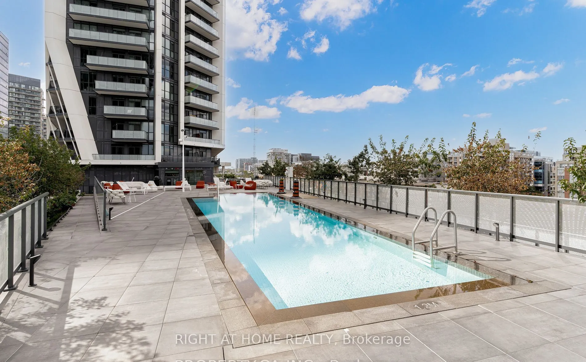 50 Ordnance Street, #1302