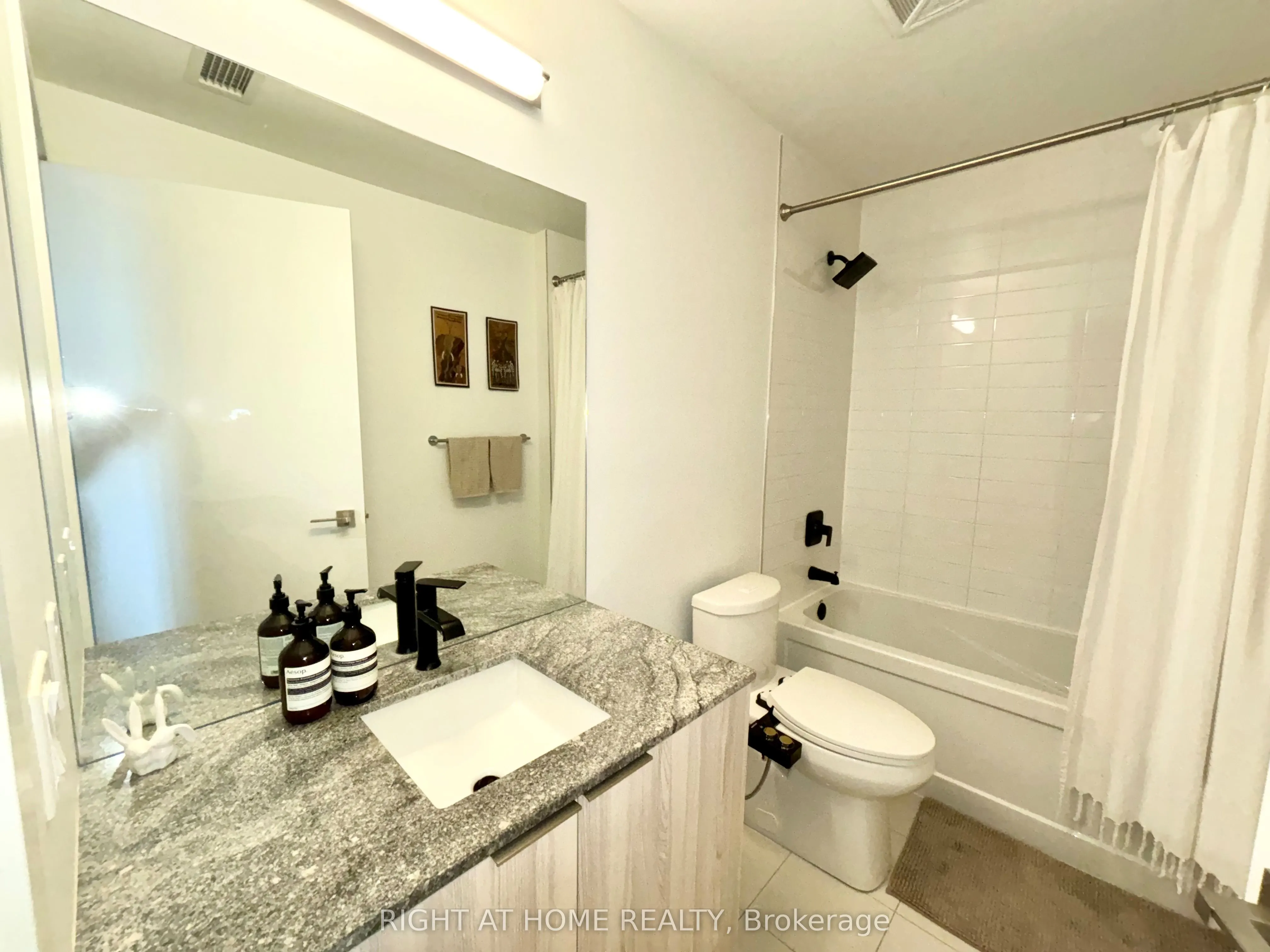 50 Ordnance Street, #1302
