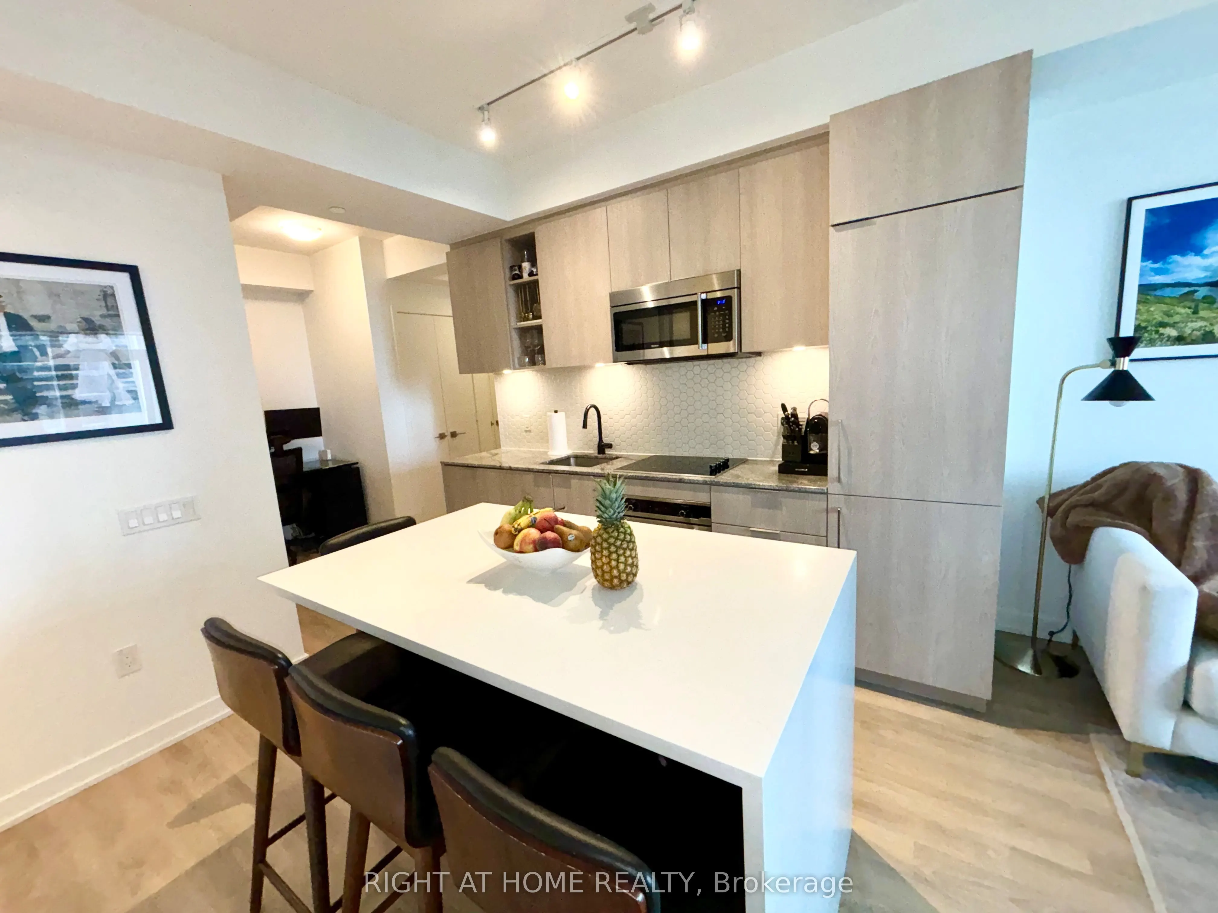 50 Ordnance Street, #1302