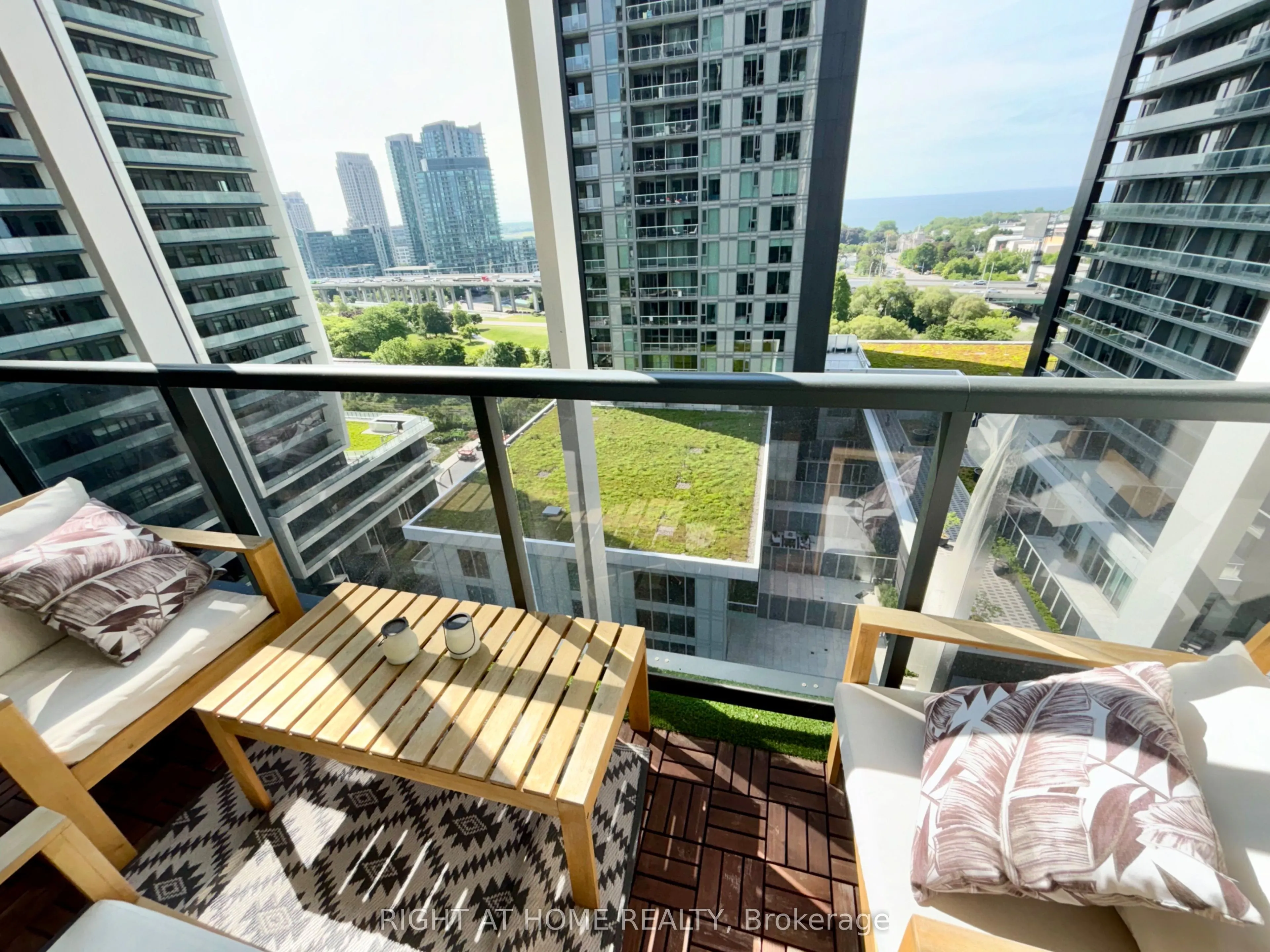 50 Ordnance Street, #1302