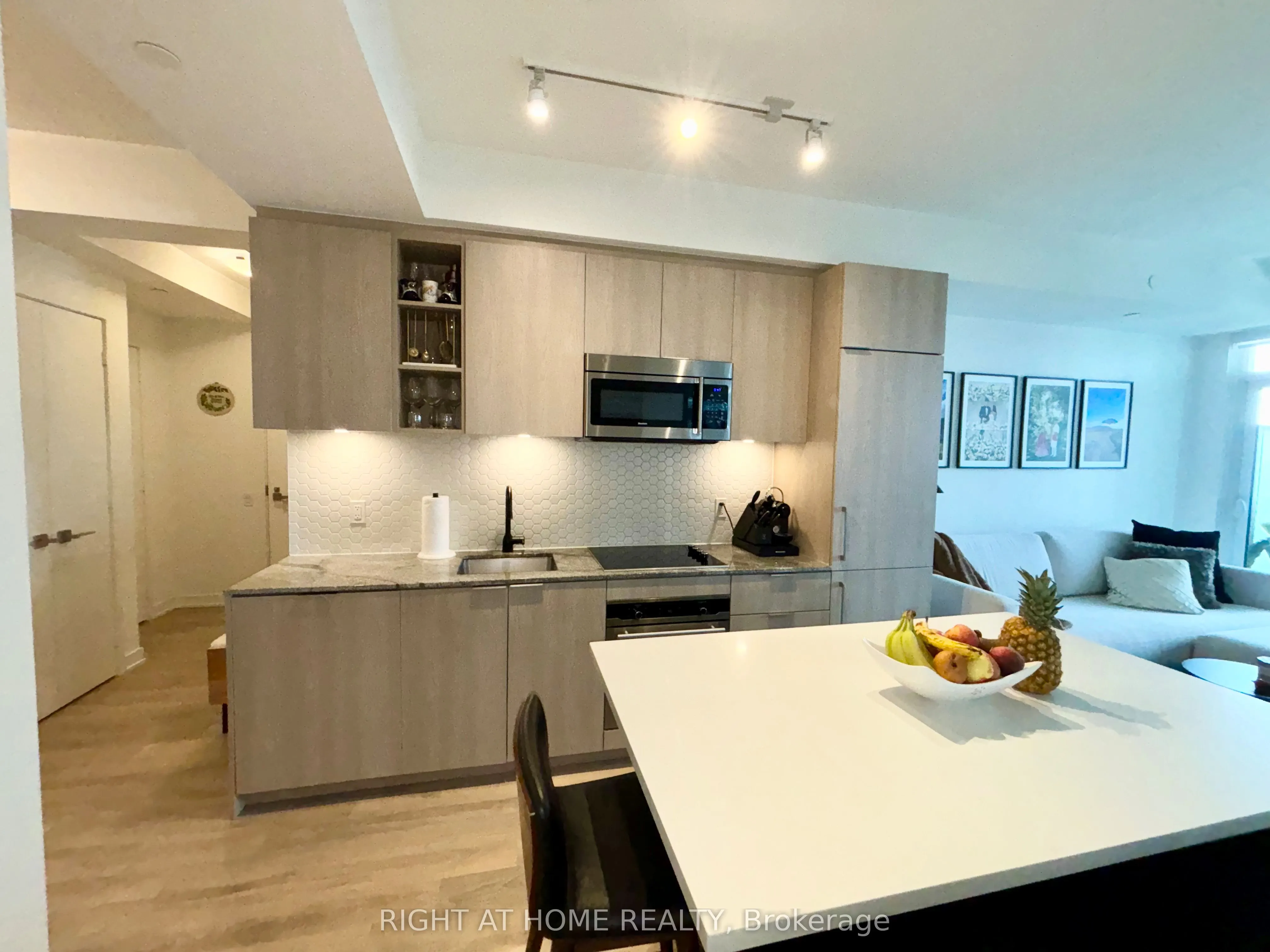 50 Ordnance Street, #1302