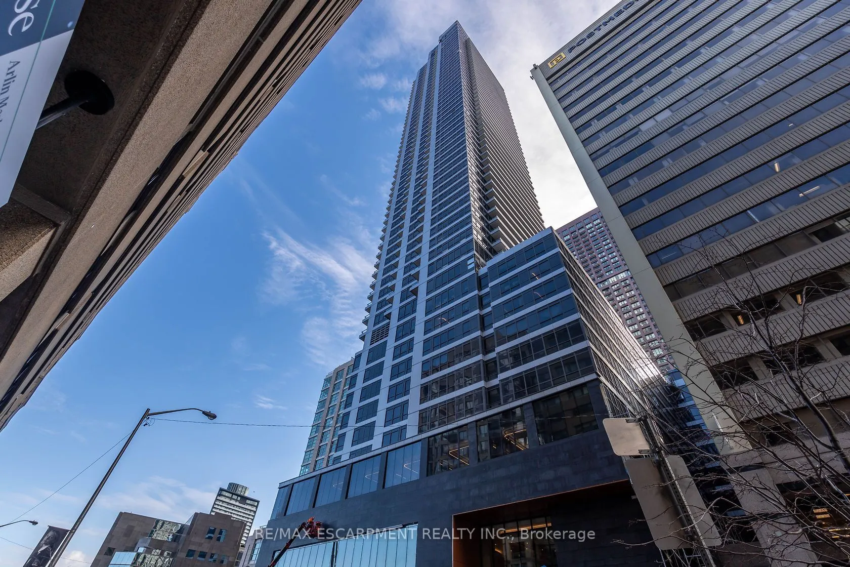 395 Bloor Street E, #2201