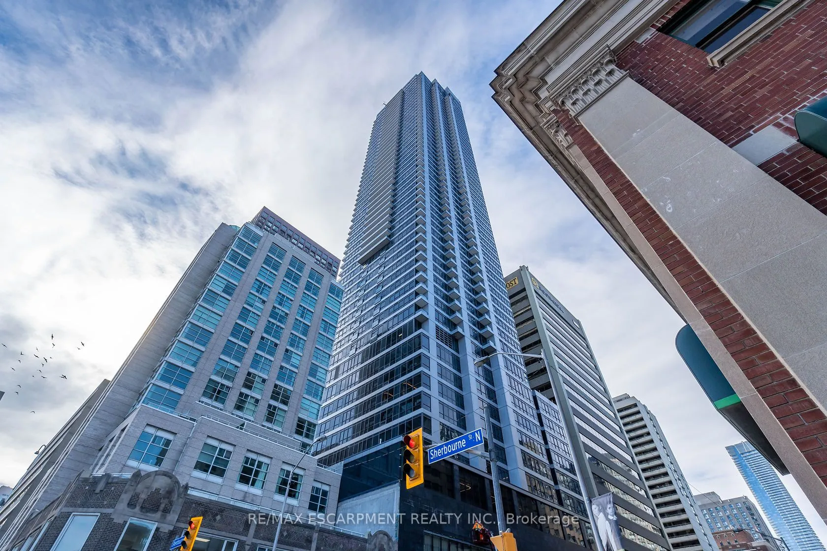 395 Bloor Street E, #2201