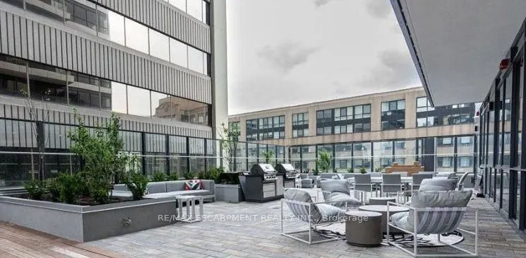 395 Bloor Street E, #2201