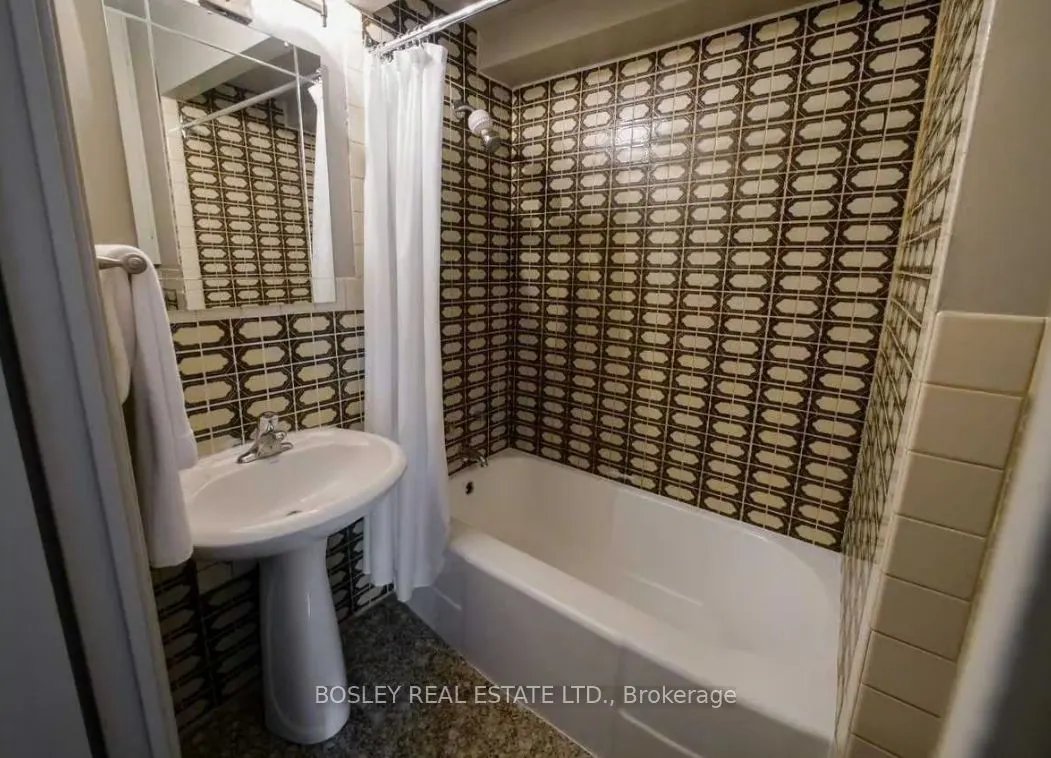 740 Eglinton Avenue W #108