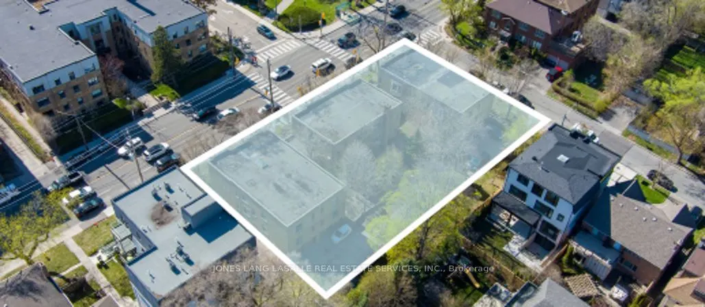 1679 Bathurst Street
