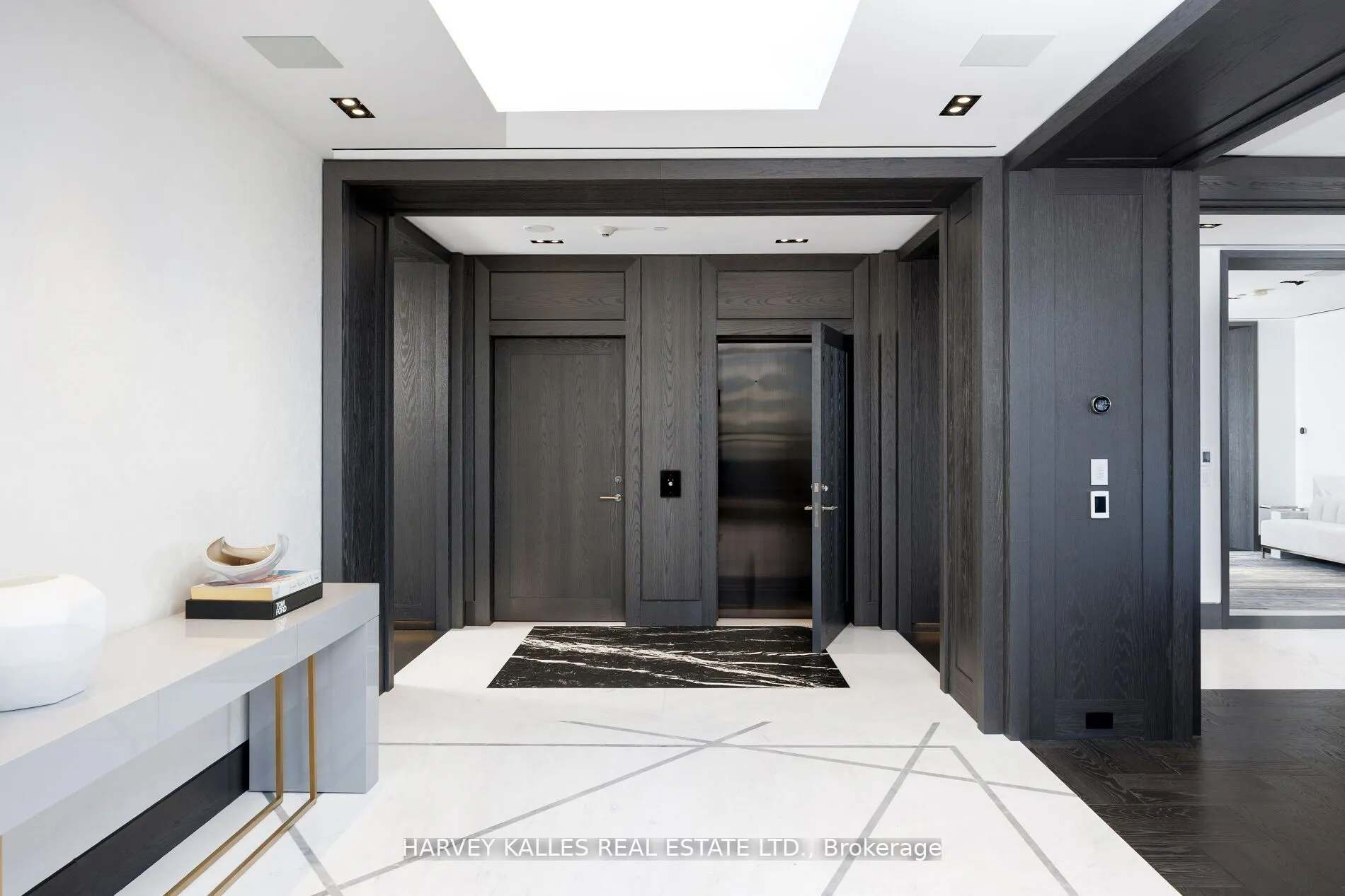181 Davenport Road, #PH1201