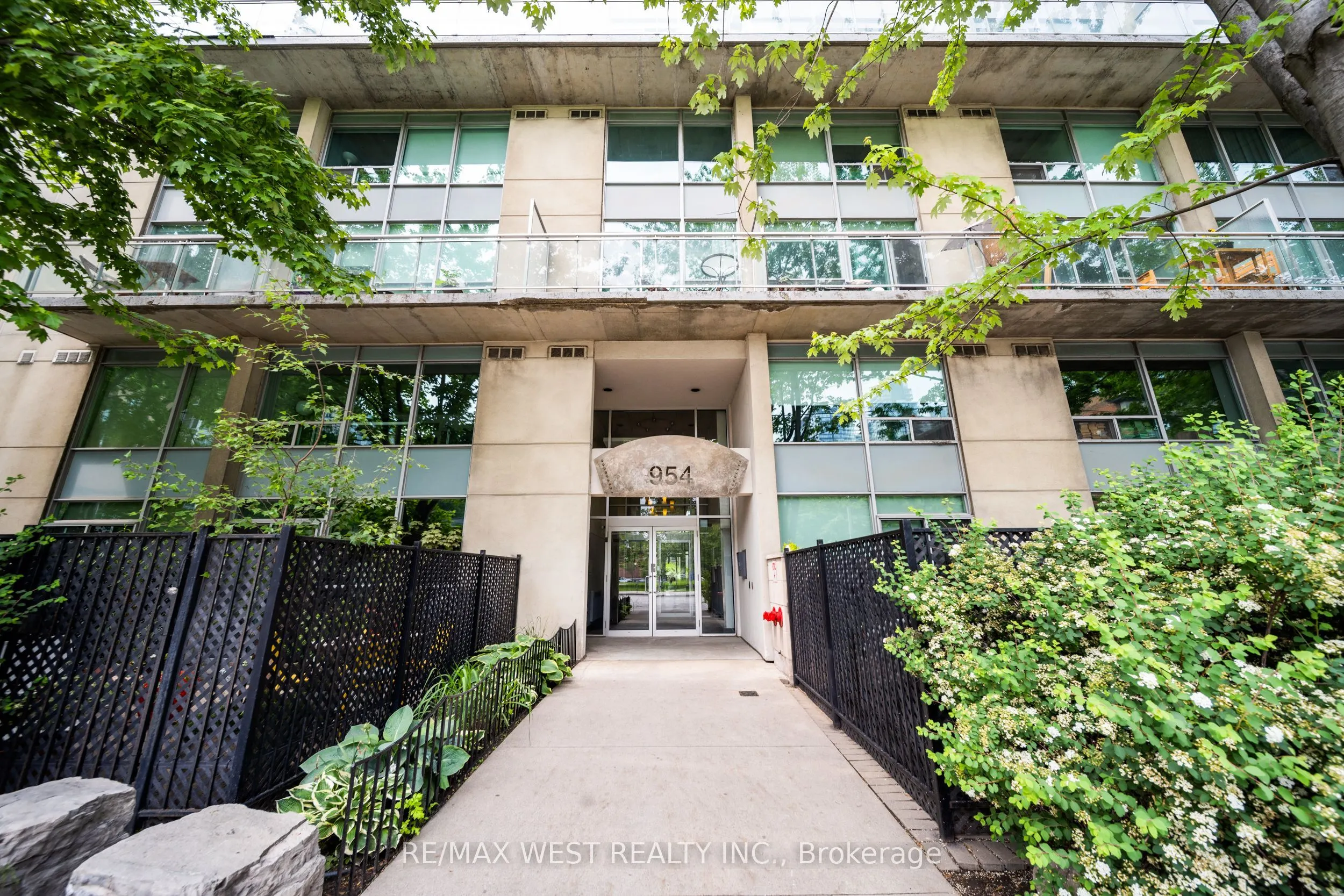 954 King Street W, #510