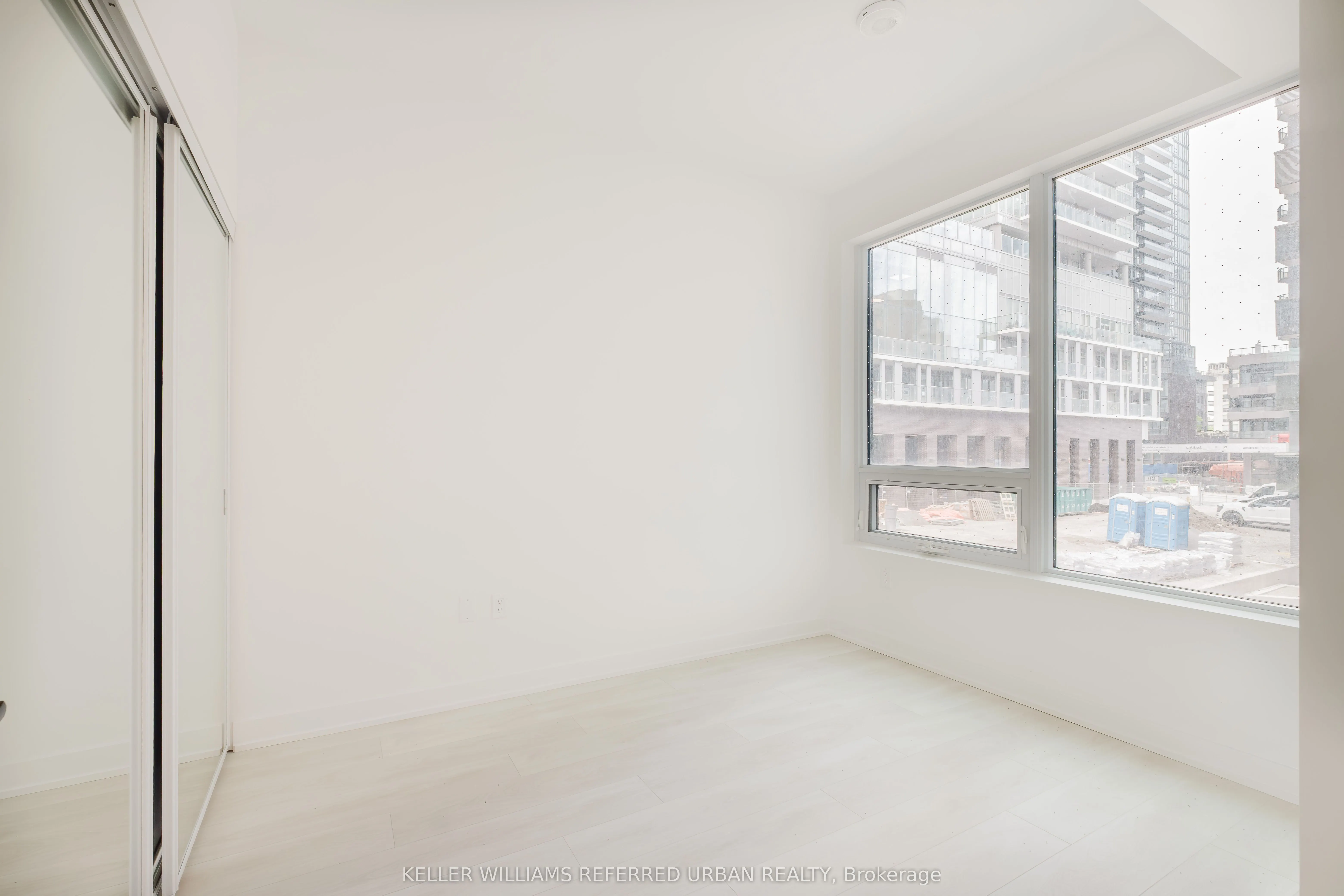 127 Broadway Avenue, #207