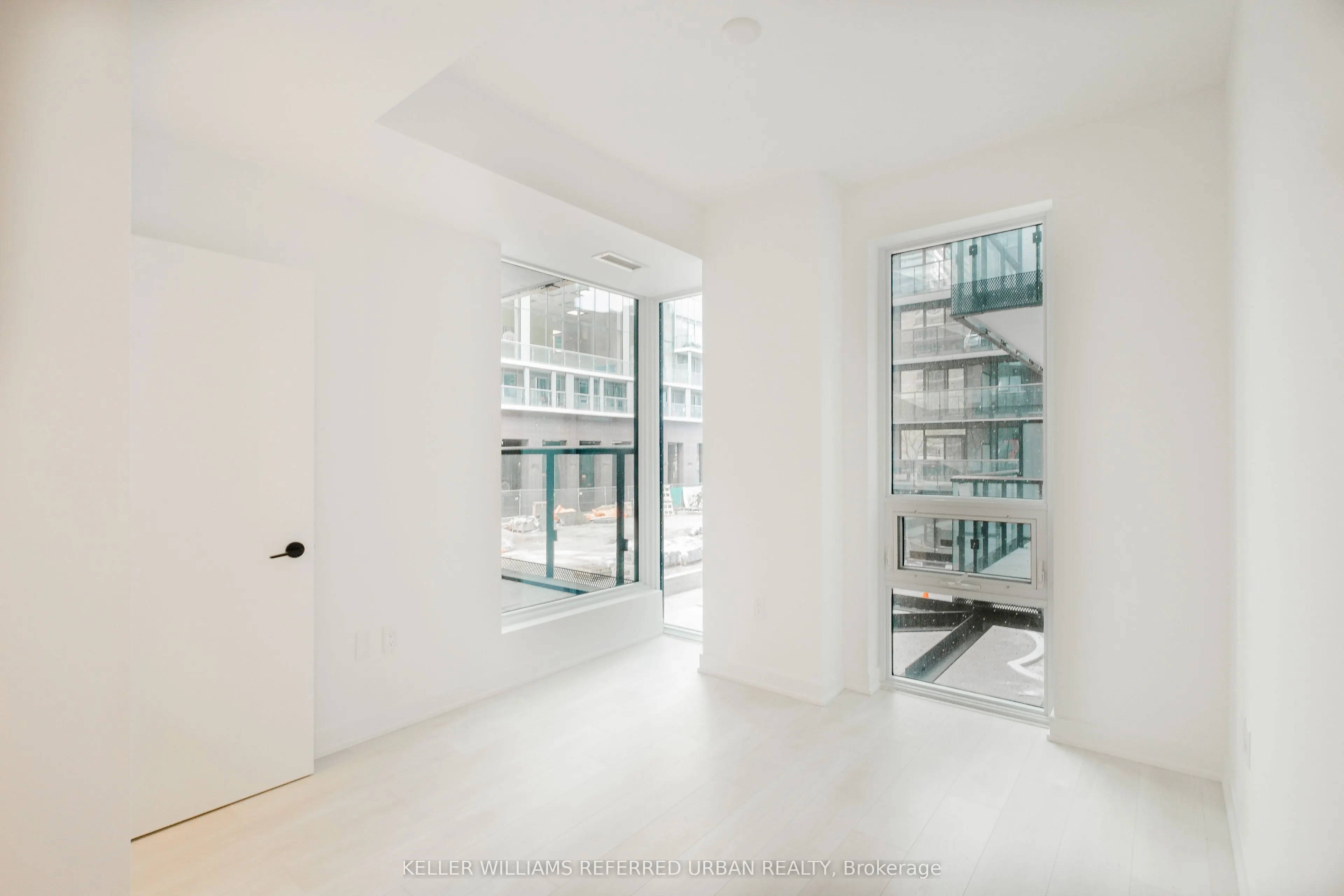 127 Broadway Avenue, #207
