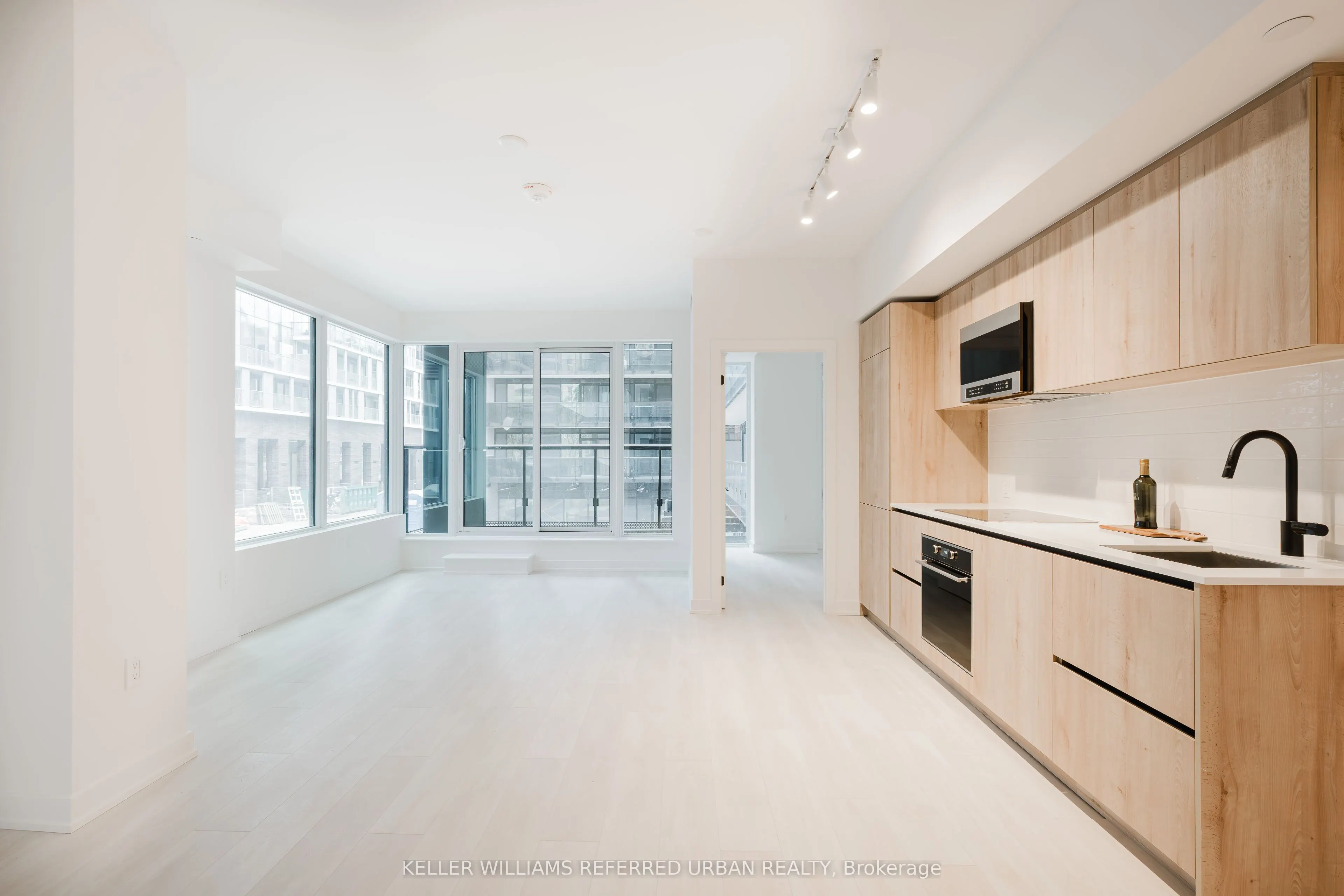 127 Broadway Avenue, #207