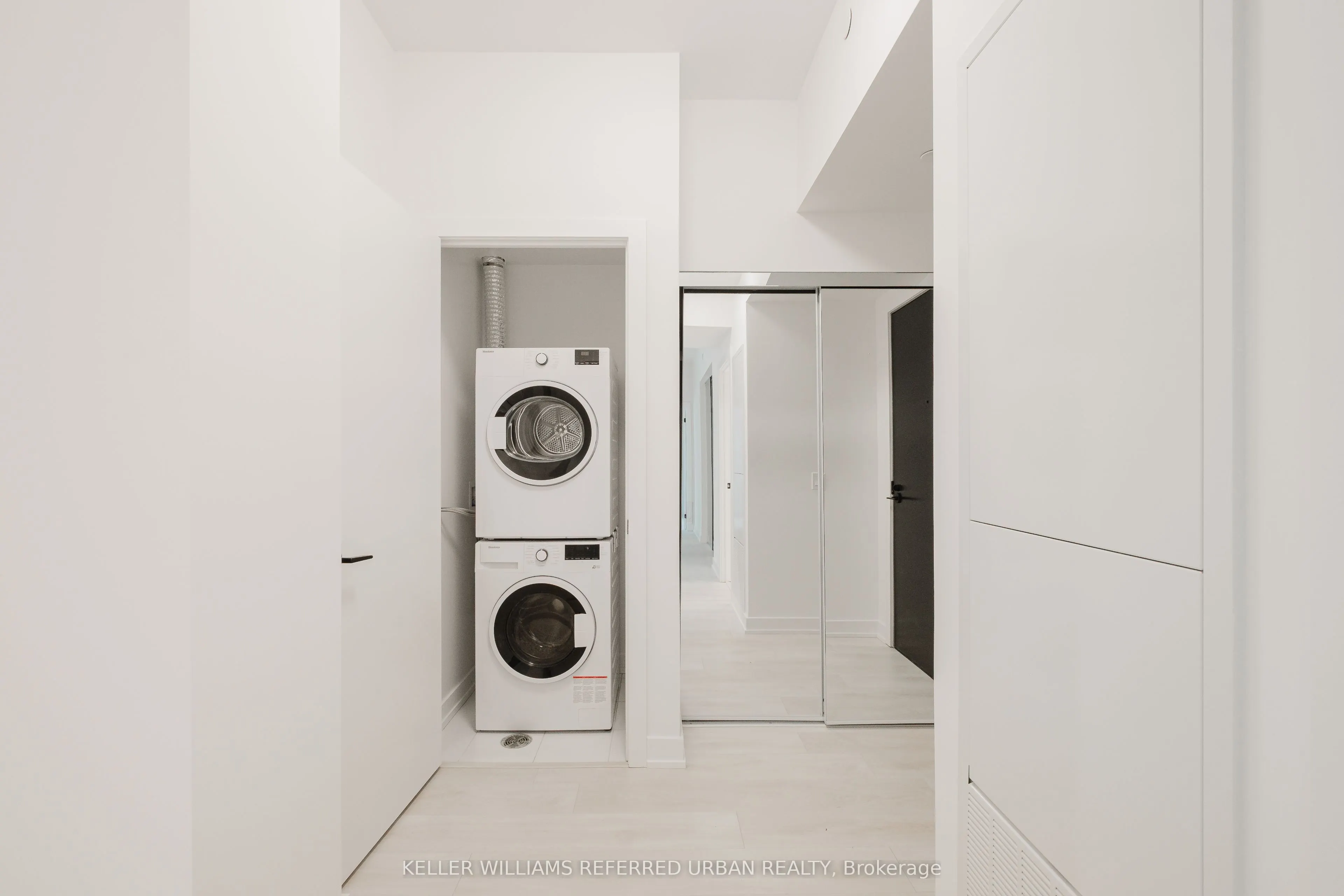 127 Broadway Avenue, #207