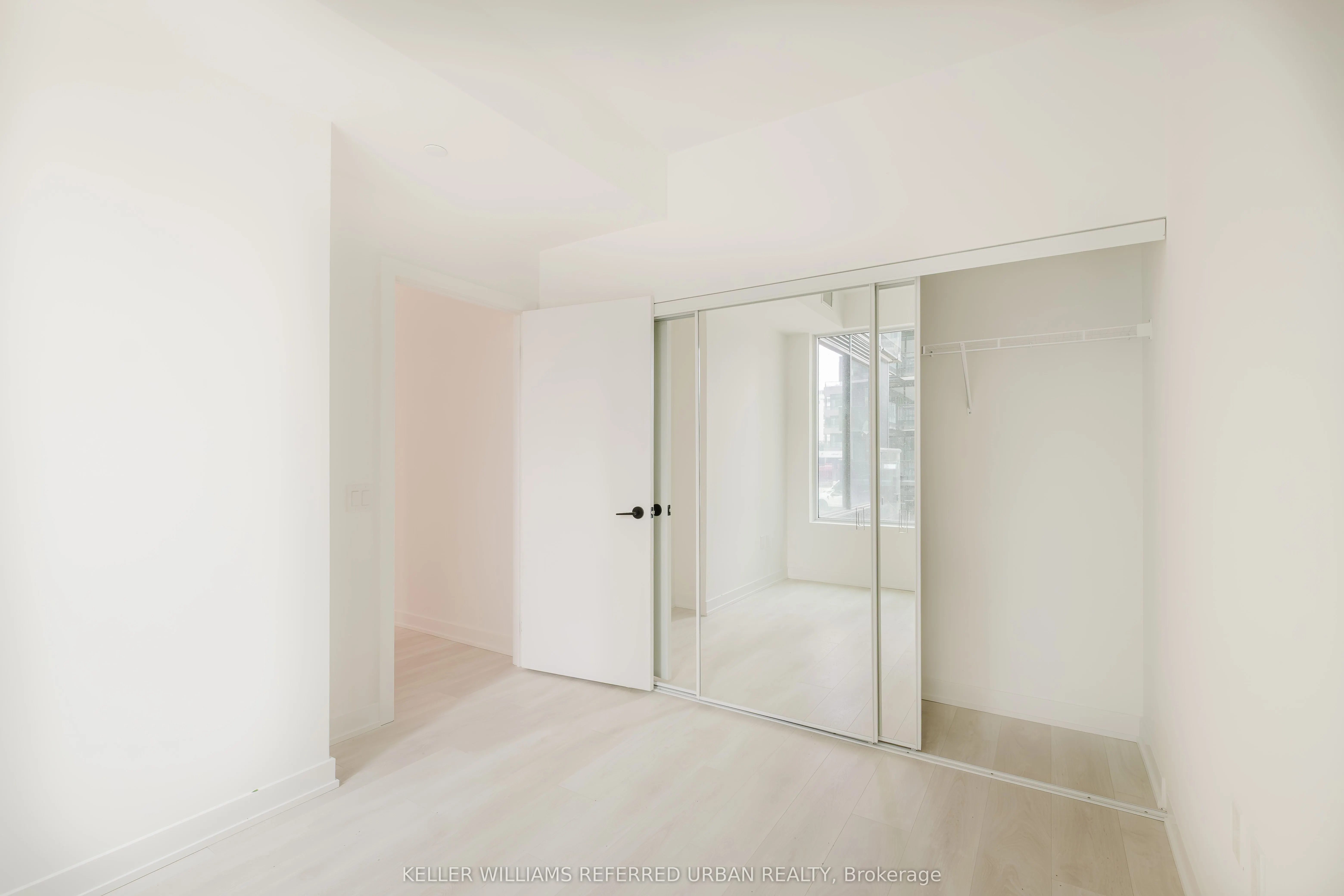 127 Broadway Avenue, #207