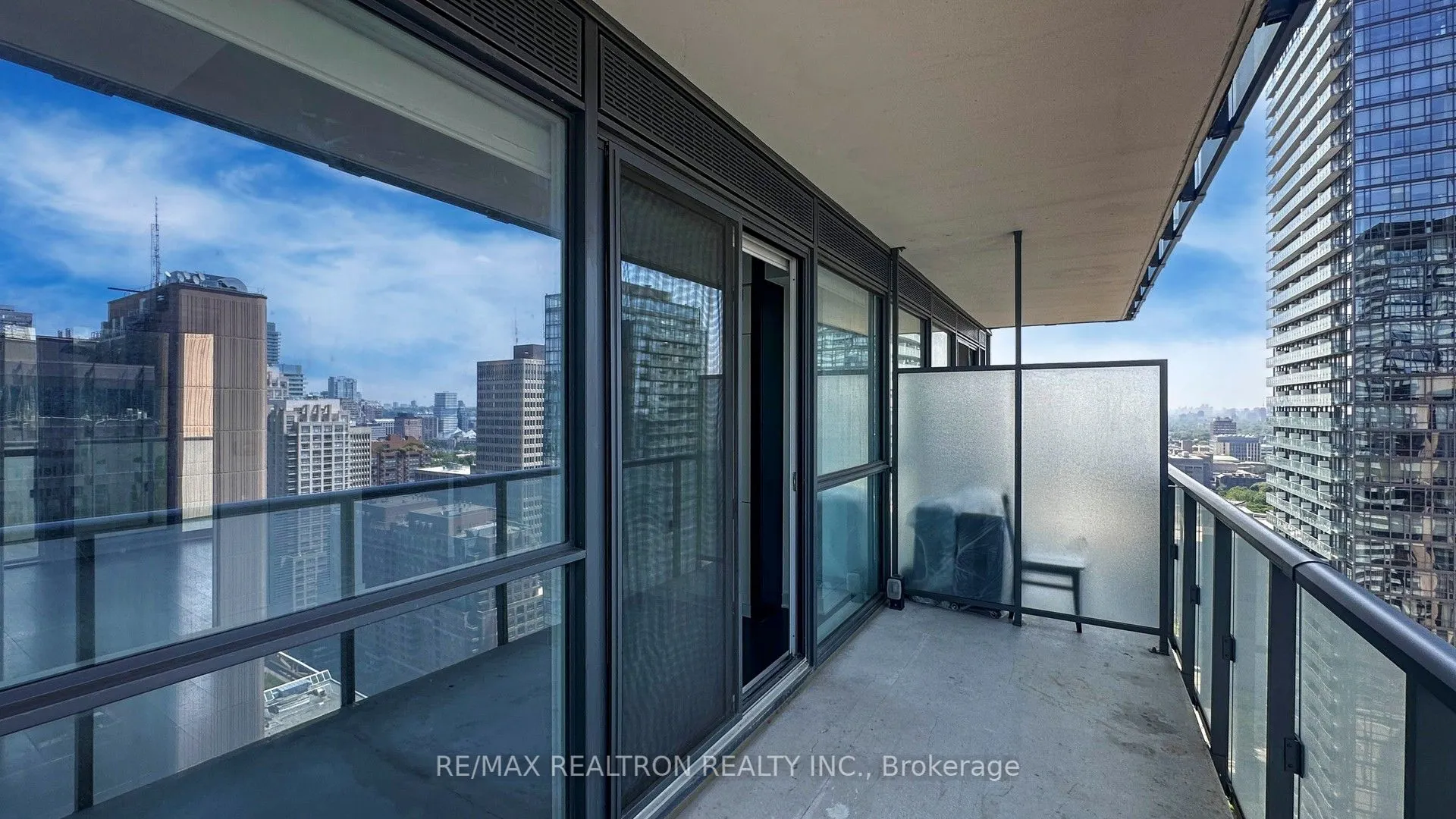 15 Grenville Street, #2706