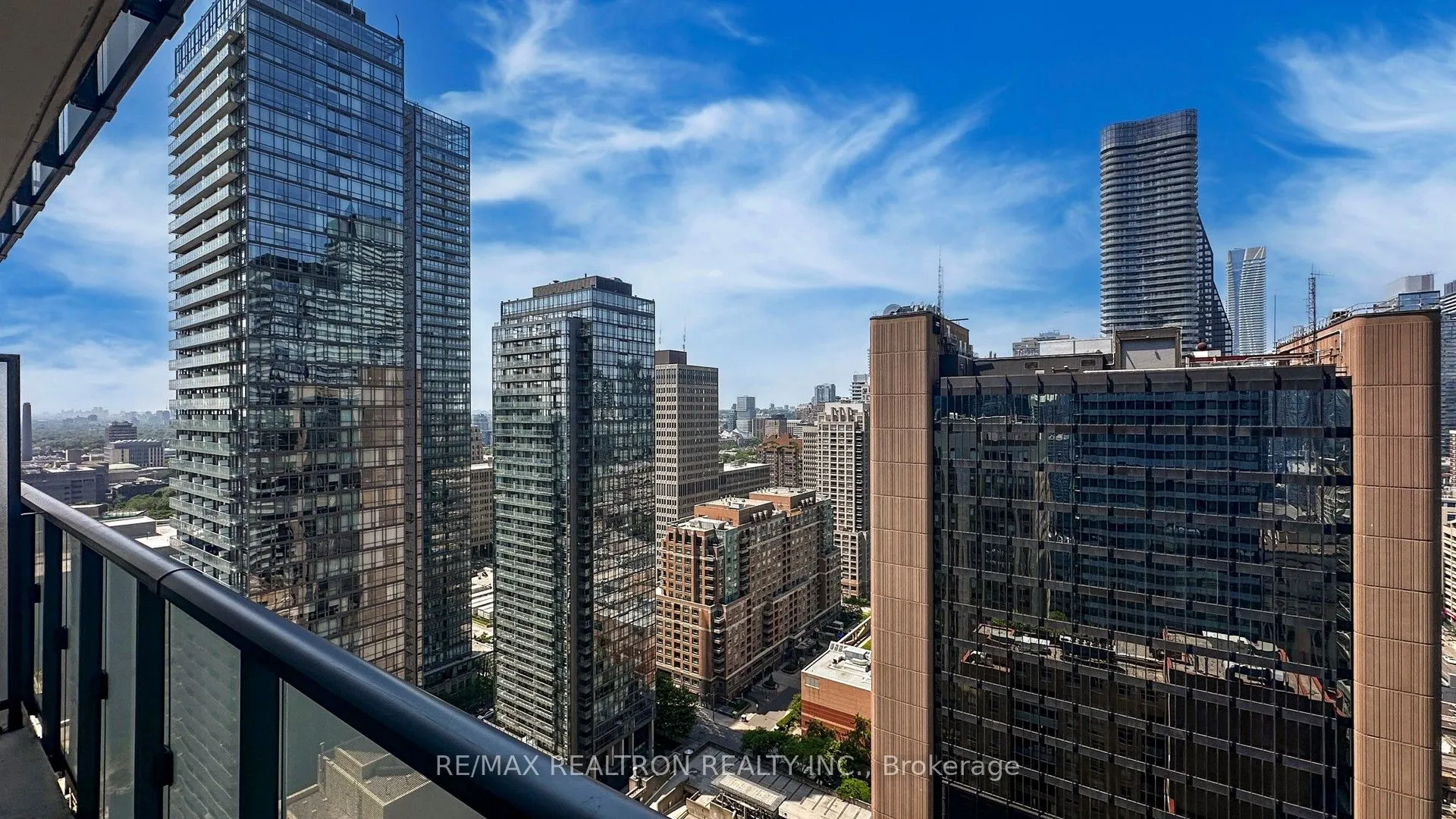 15 Grenville Street, #2706