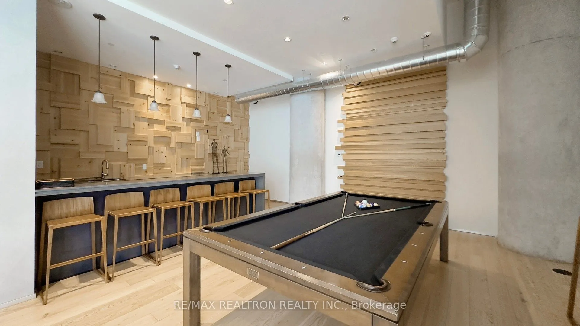 15 Grenville Street, #2706