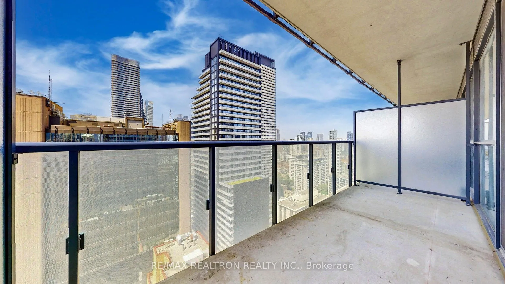 15 Grenville Street, #2706