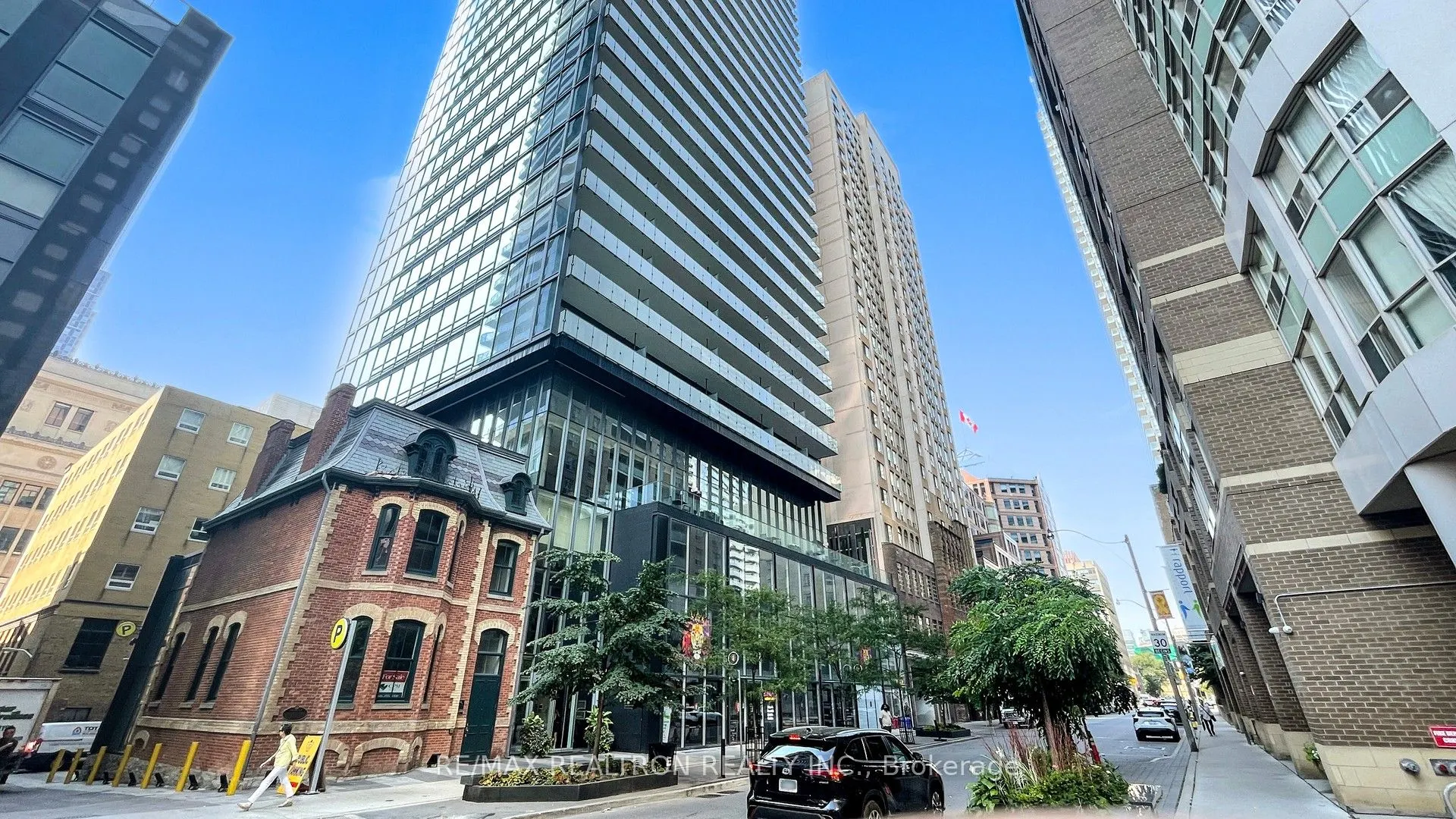 15 Grenville Street, #2706