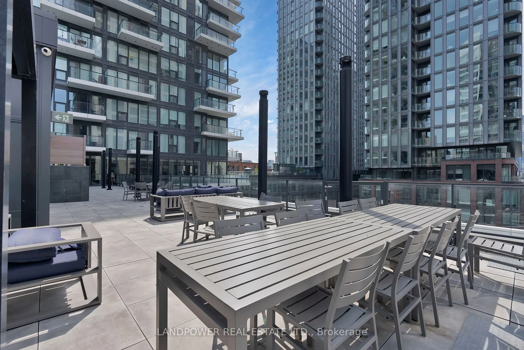 77 Shuter Street #2501