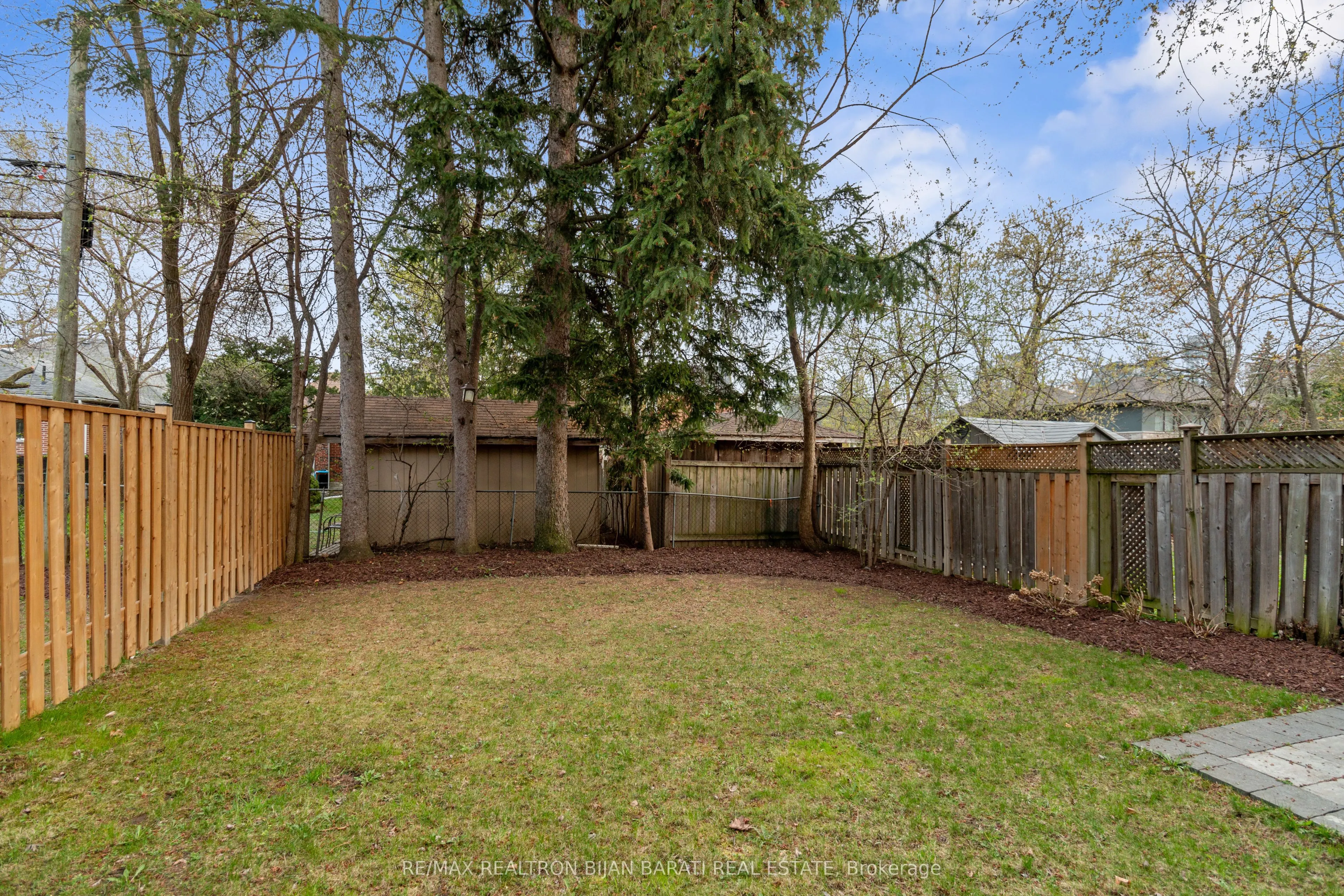 109 Kingsdale Avenue