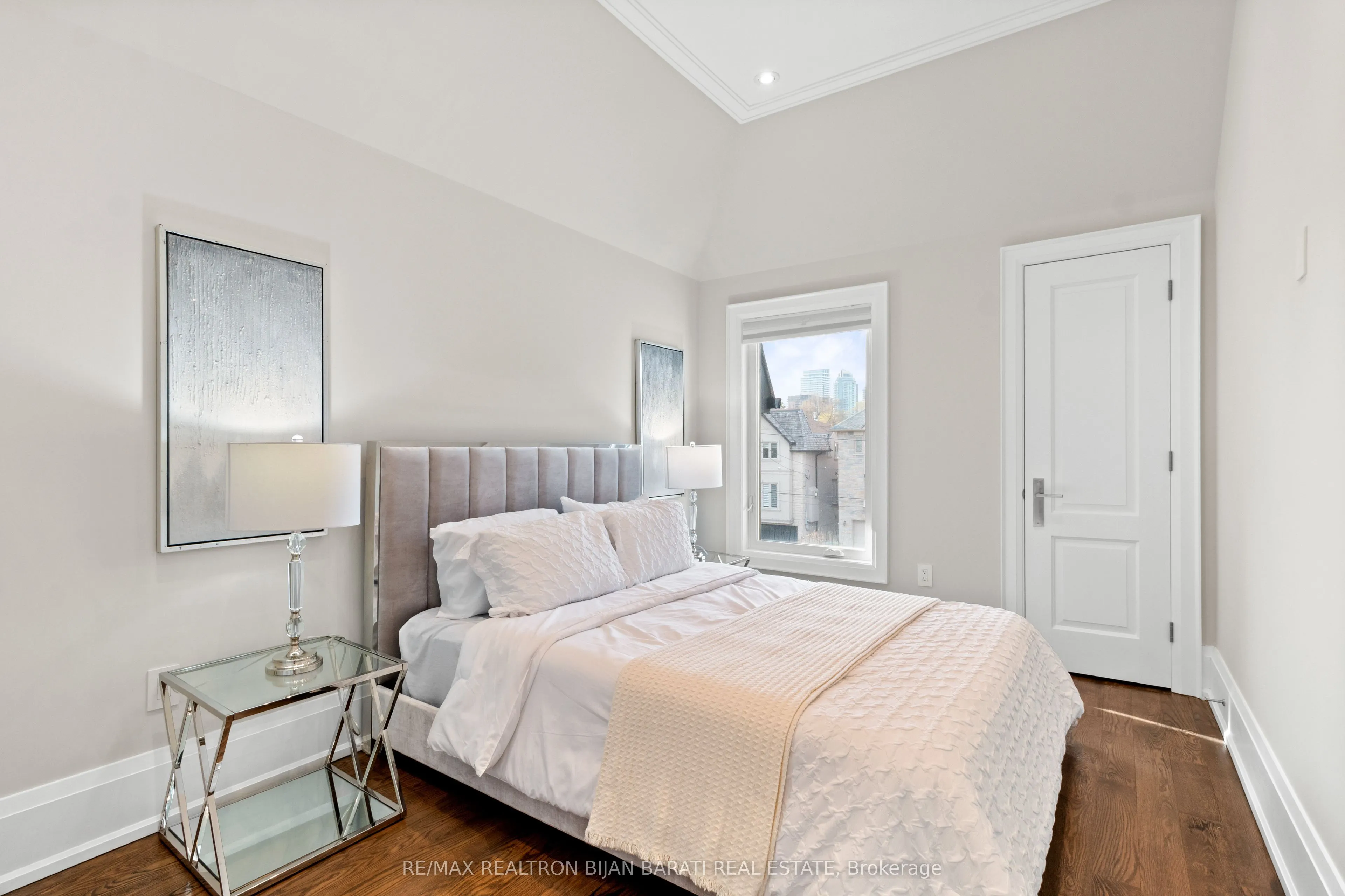 109 Kingsdale Avenue