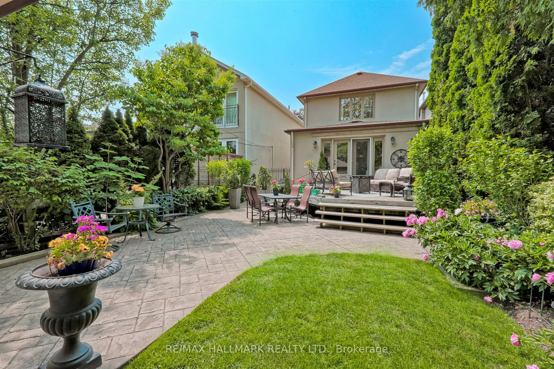 27 Cameron Crescent
