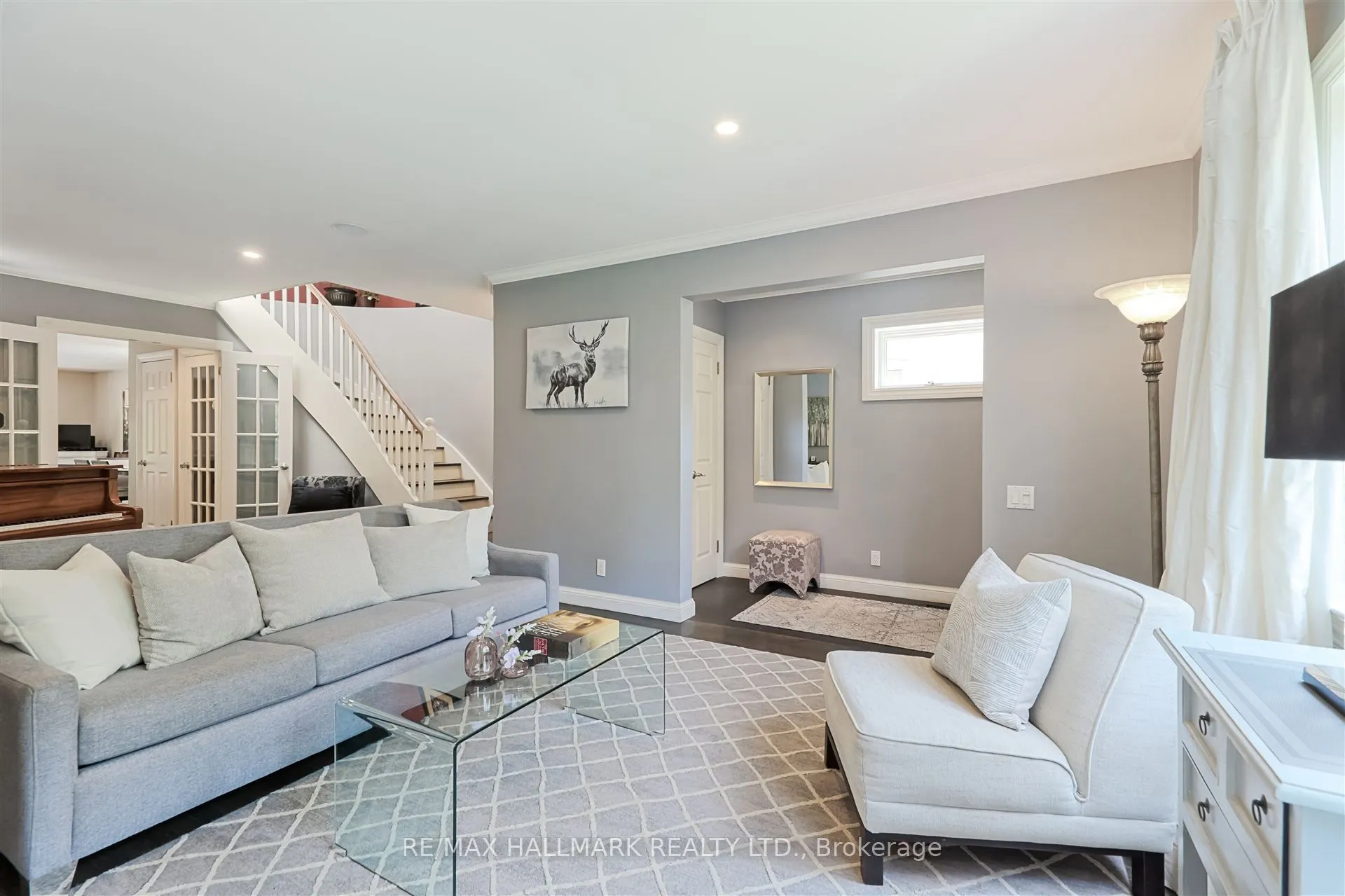 27 Cameron Crescent