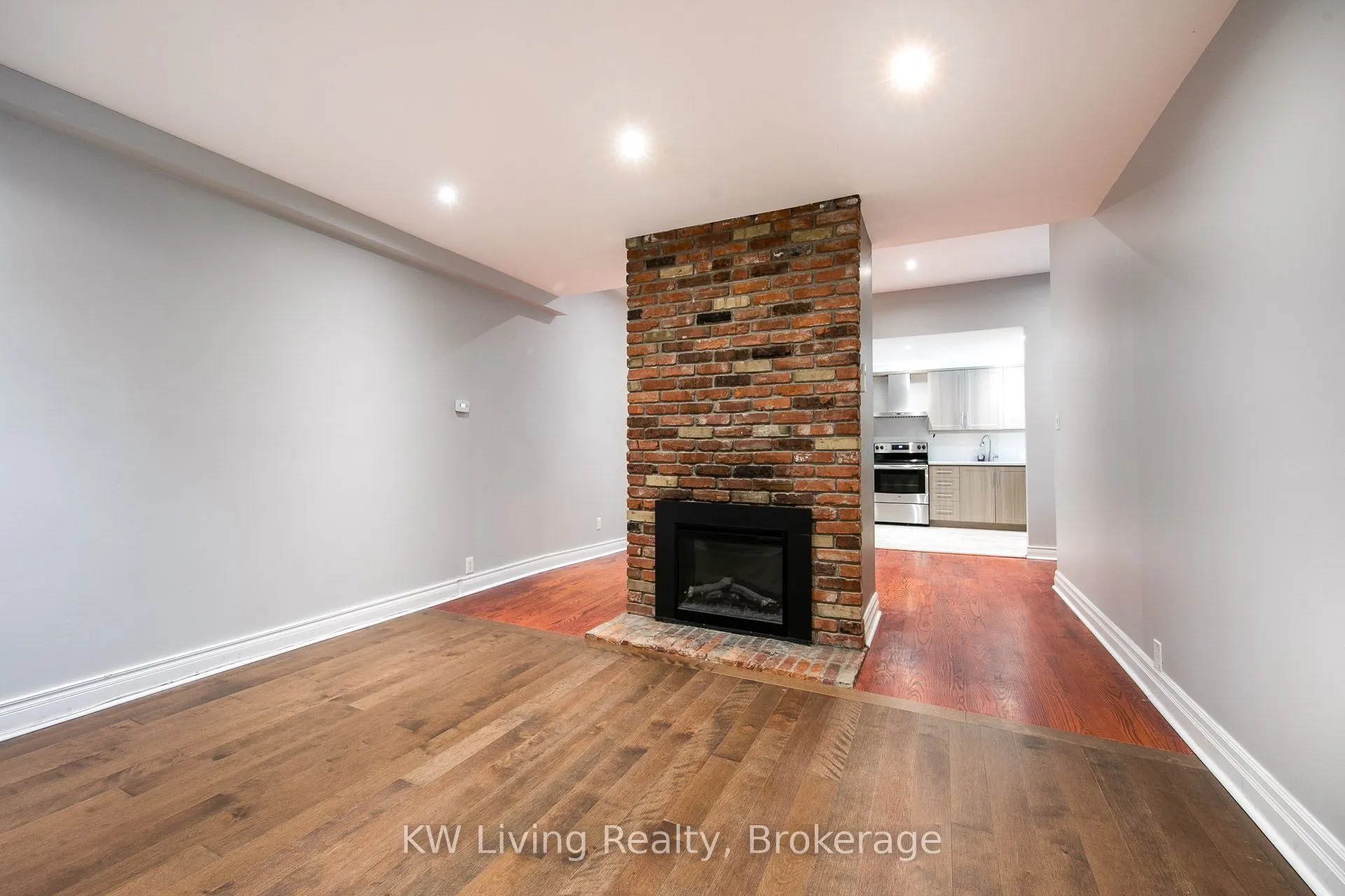140 Seaton Street, #Main