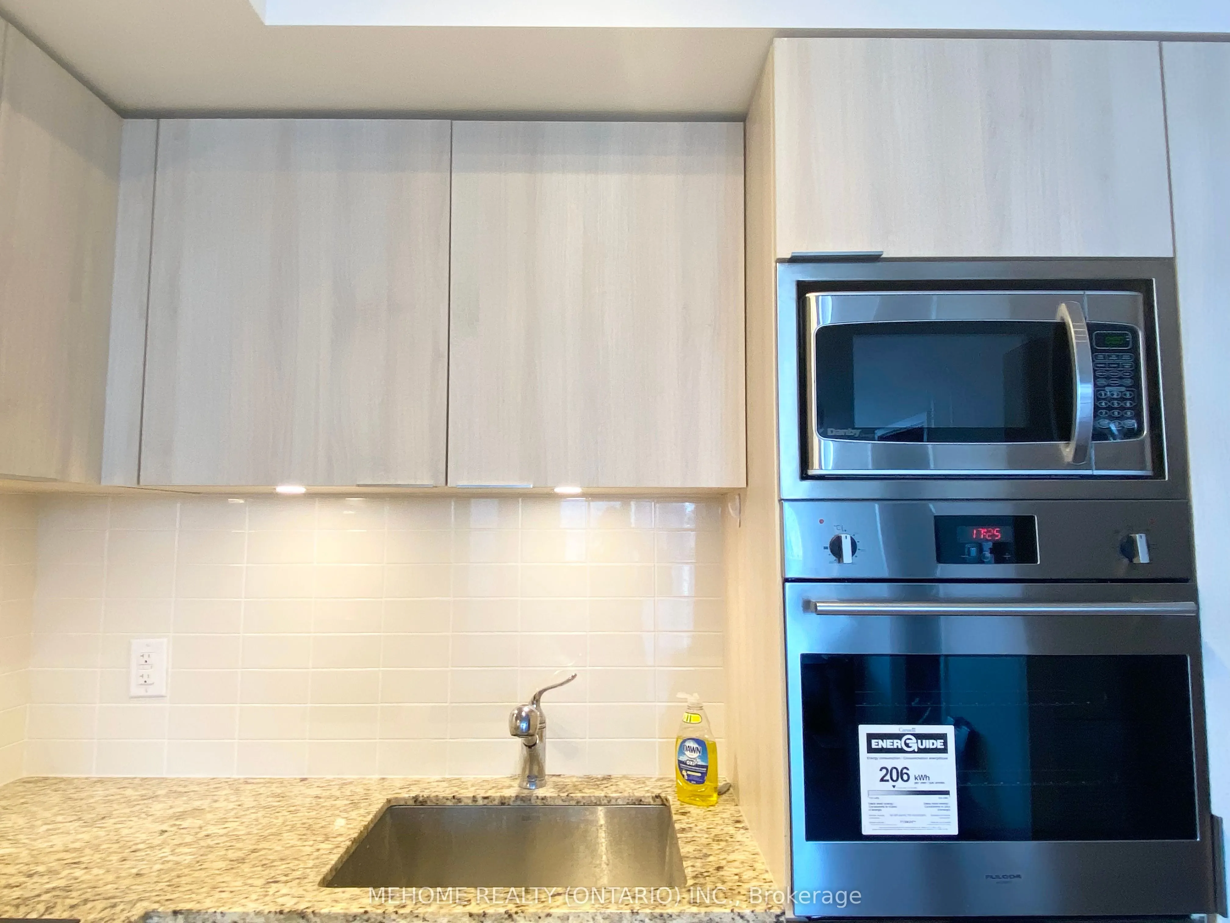 11 Wellesley St W, #4203