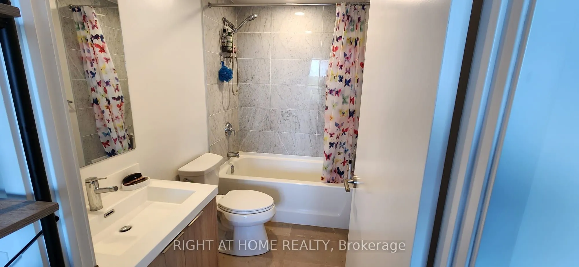 20 O'Neill Road, #527