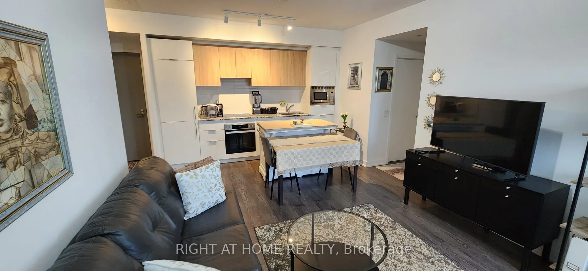 20 O'Neill Road, #527