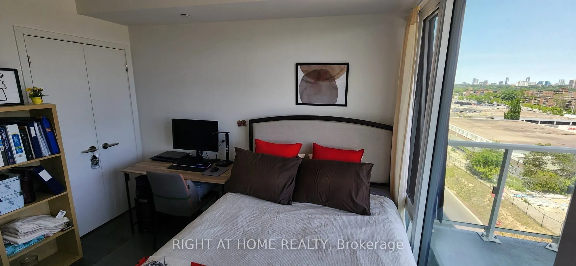 20 O'Neill Road, #527