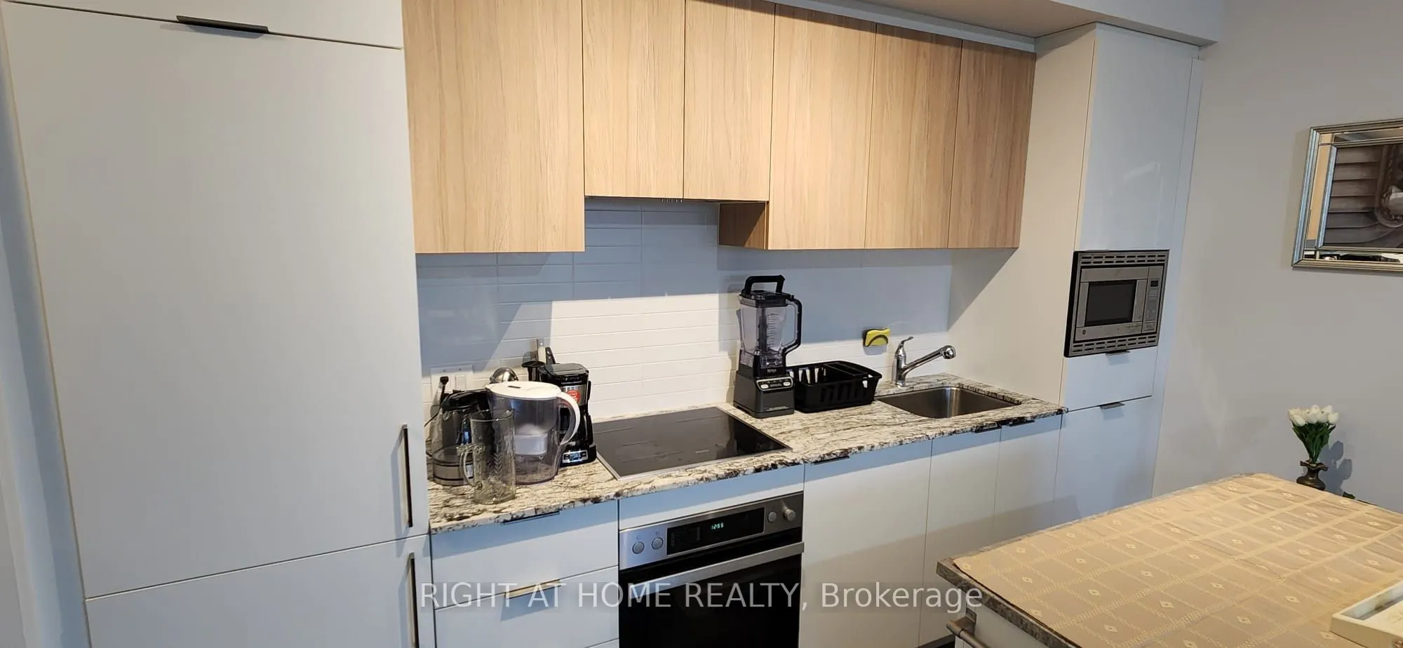 20 O'Neill Road, #527