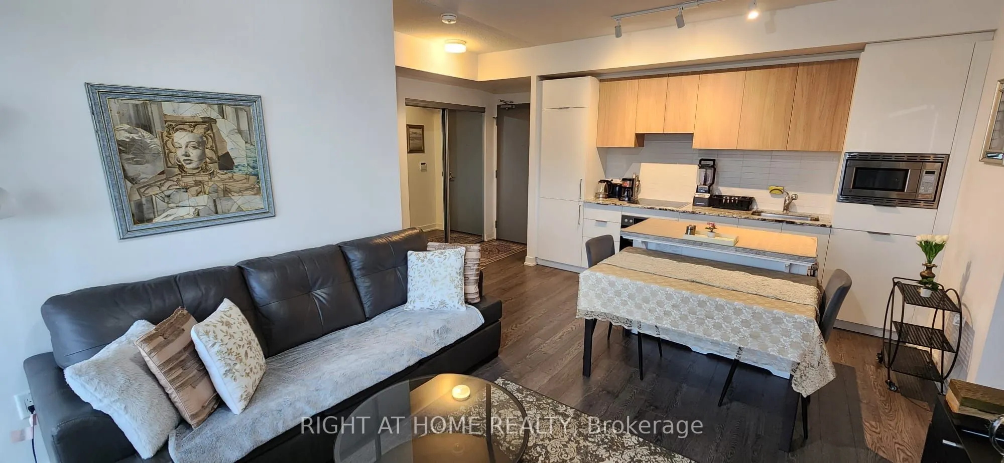 20 O'Neill Road, #527