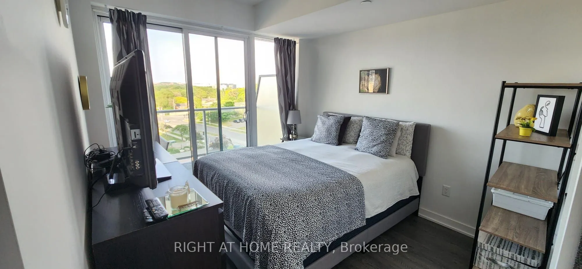 20 O'Neill Road, #527