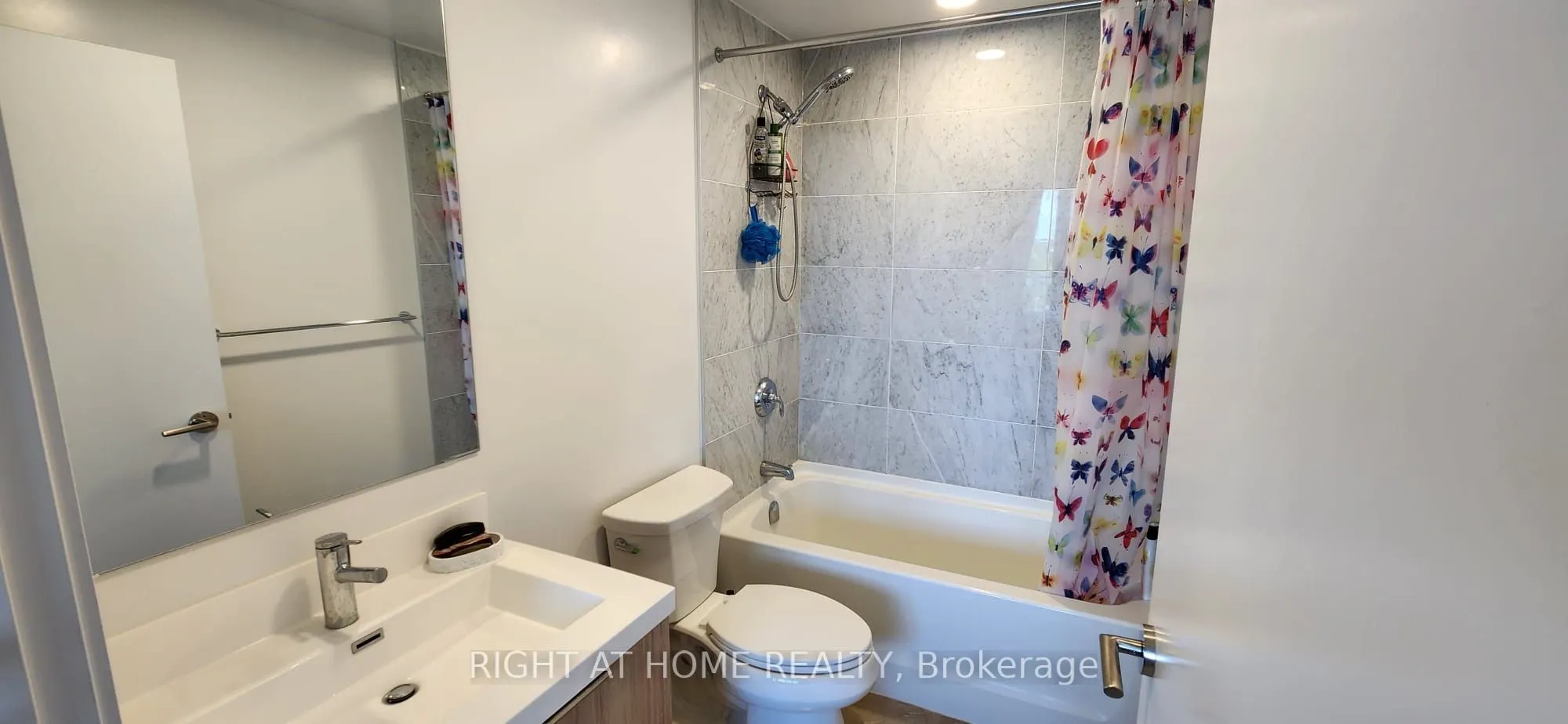 20 O'Neill Road, #527